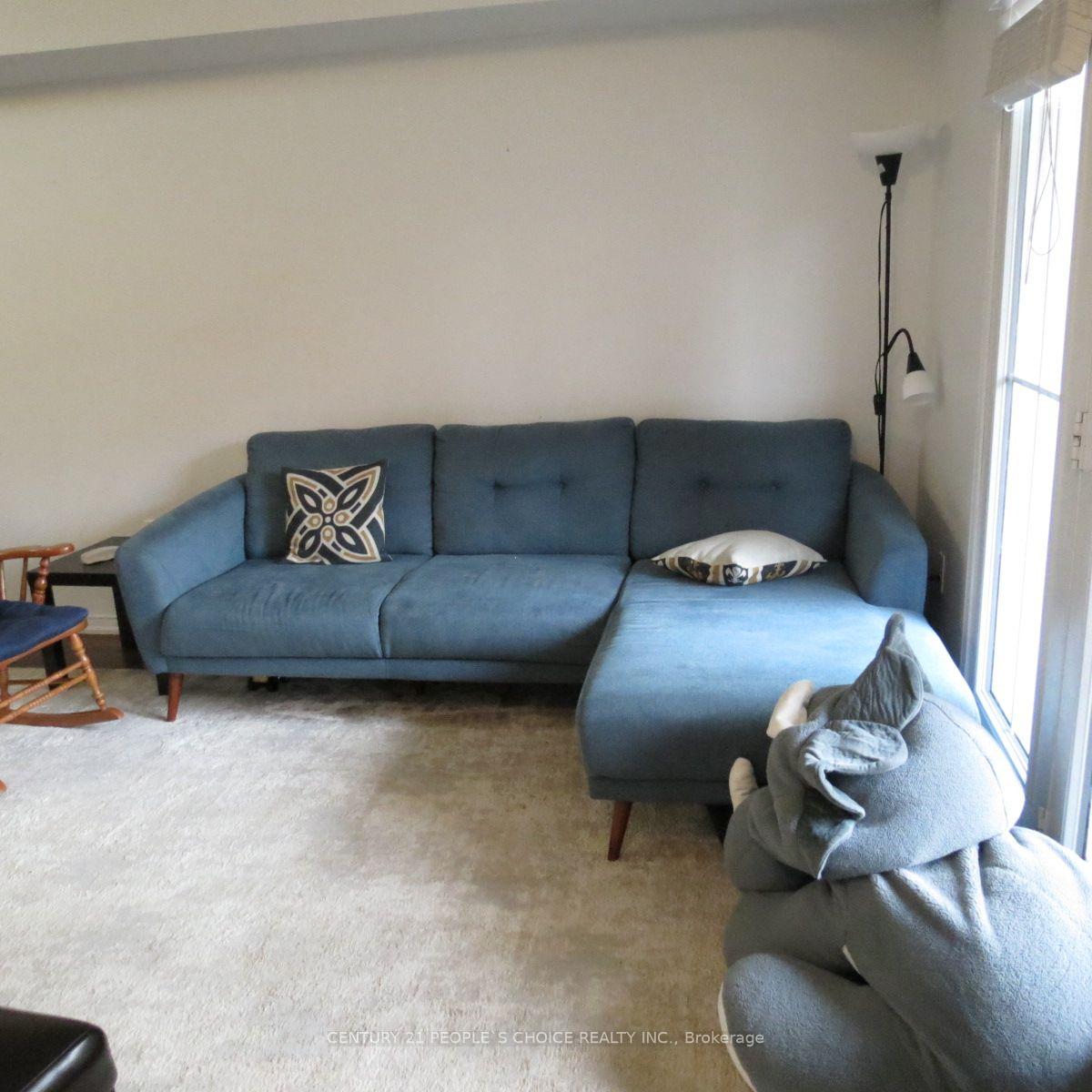 Photo 4 of Unit 7, 2480 Post Road, Oakville, River Oaks — HOMEH