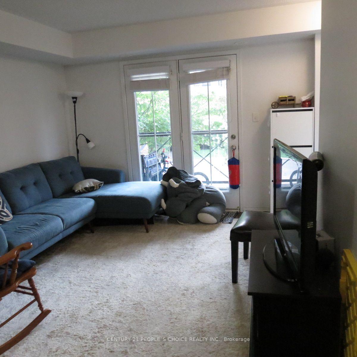 Photo 6 of Unit 7, 2480 Post Road, Oakville, River Oaks — HOMEH