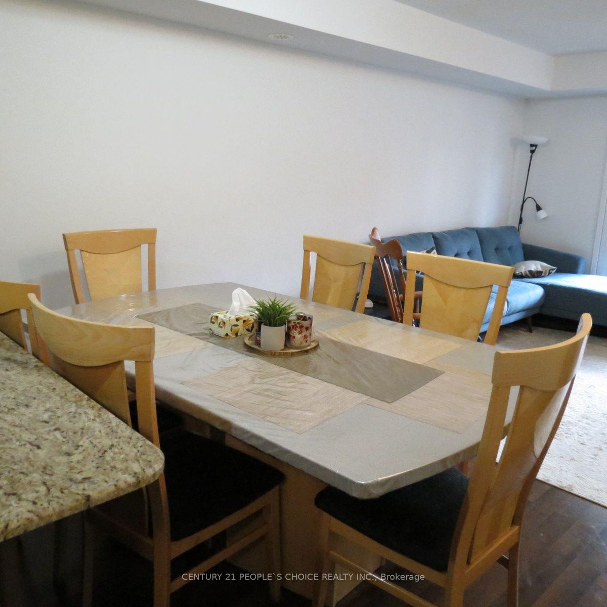 Photo 8 of Unit 7, 2480 Post Road, Oakville, River Oaks — HOMEH