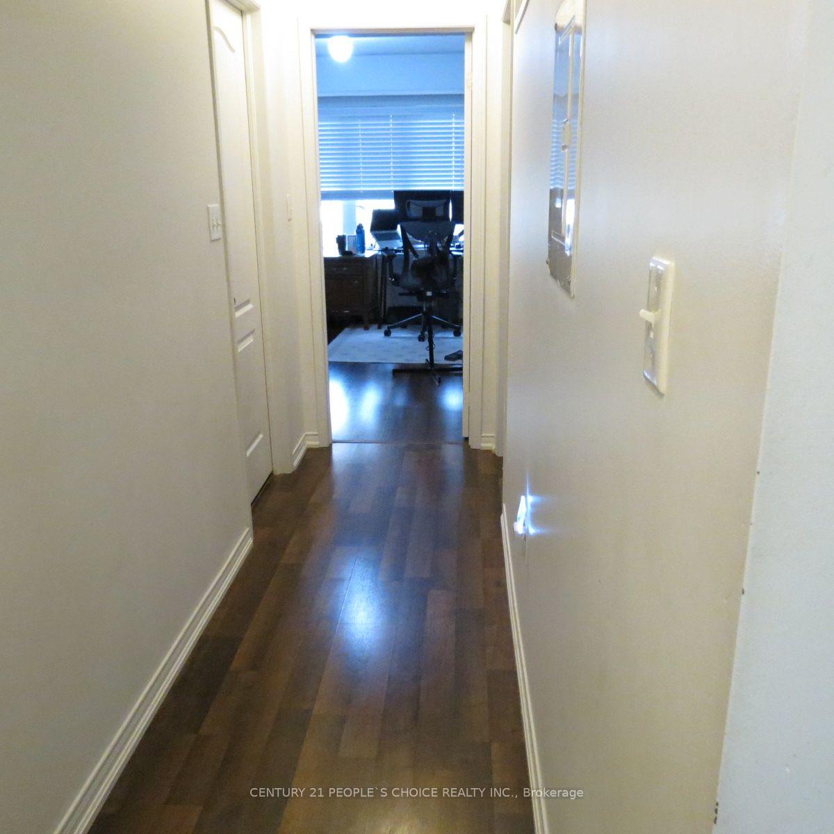 Photo 12 of Unit 7, 2480 Post Road, Oakville, River Oaks — HOMEH