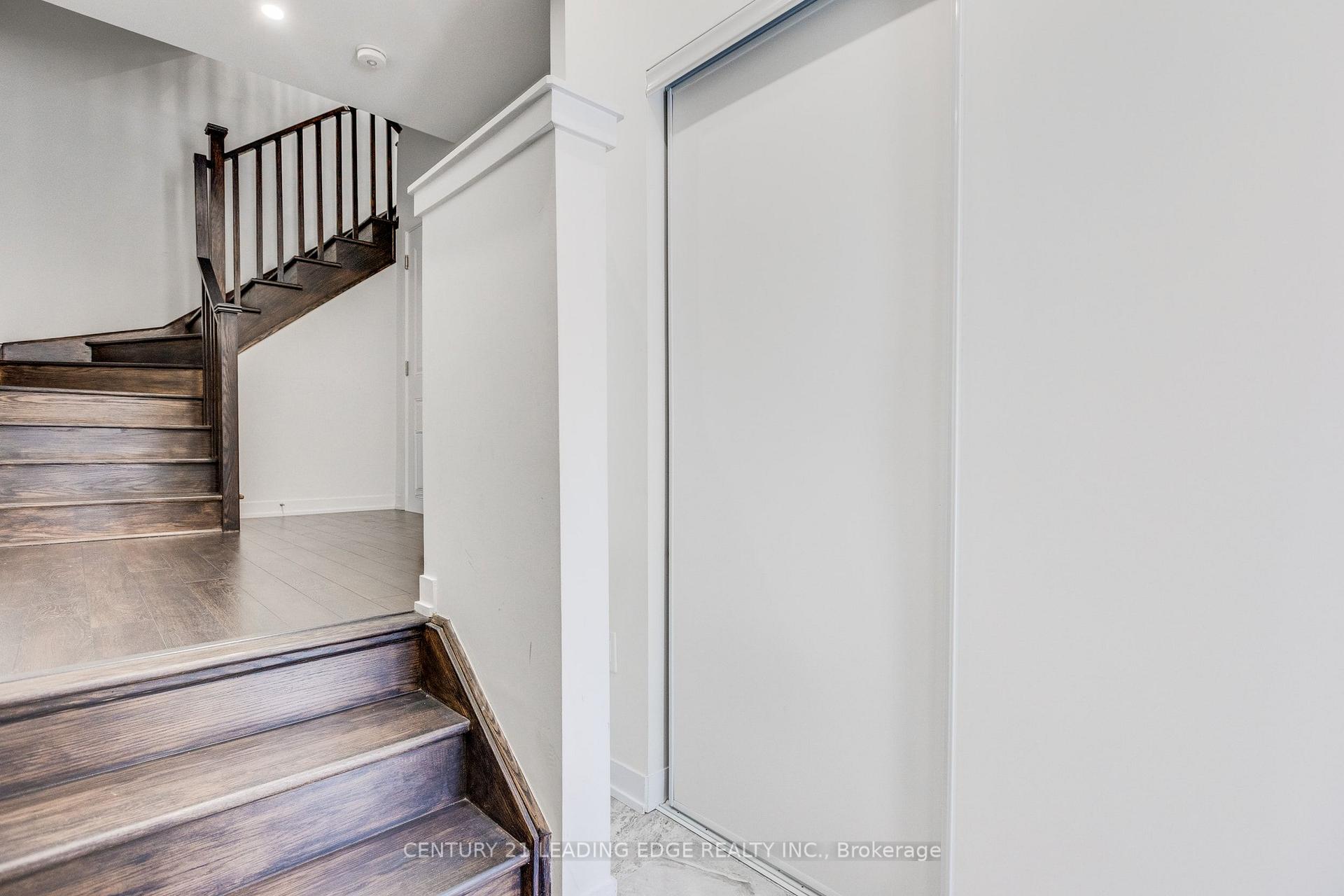 Photo 5 of Unit 805, 1865 Pickering Parkway, Pickering, Village East — HOMEH