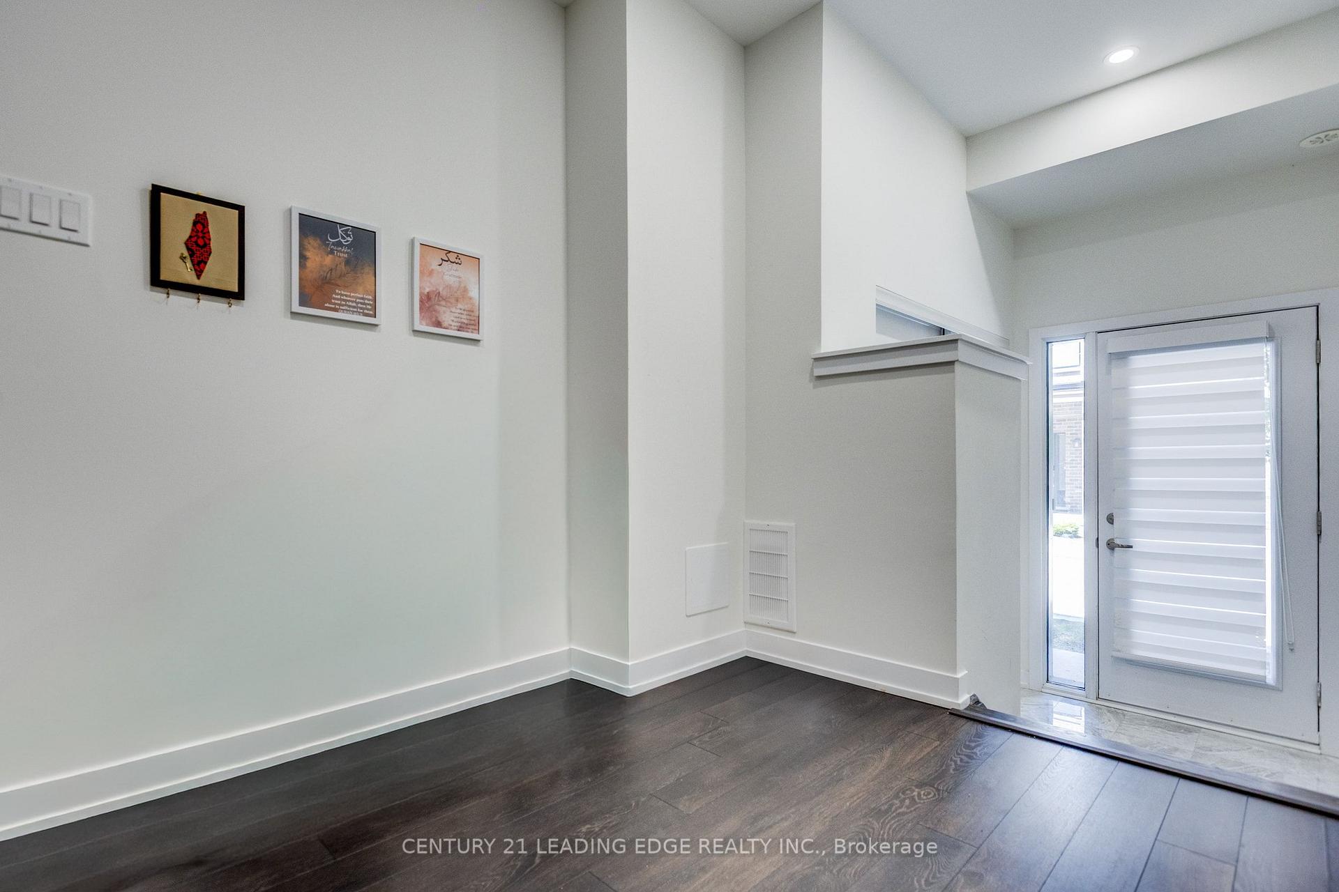 Photo 6 of Unit 805, 1865 Pickering Parkway, Pickering, Village East — HOMEH