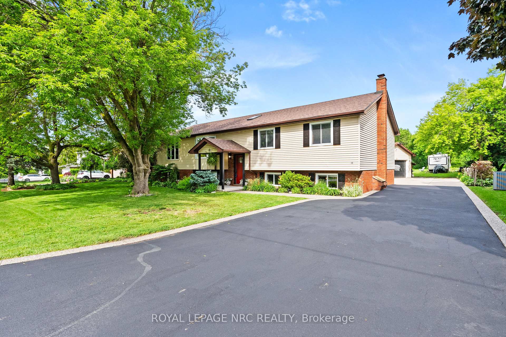 Photo 2 of 15 Park Road S, Grimsby, Grimsby East — HOMEH