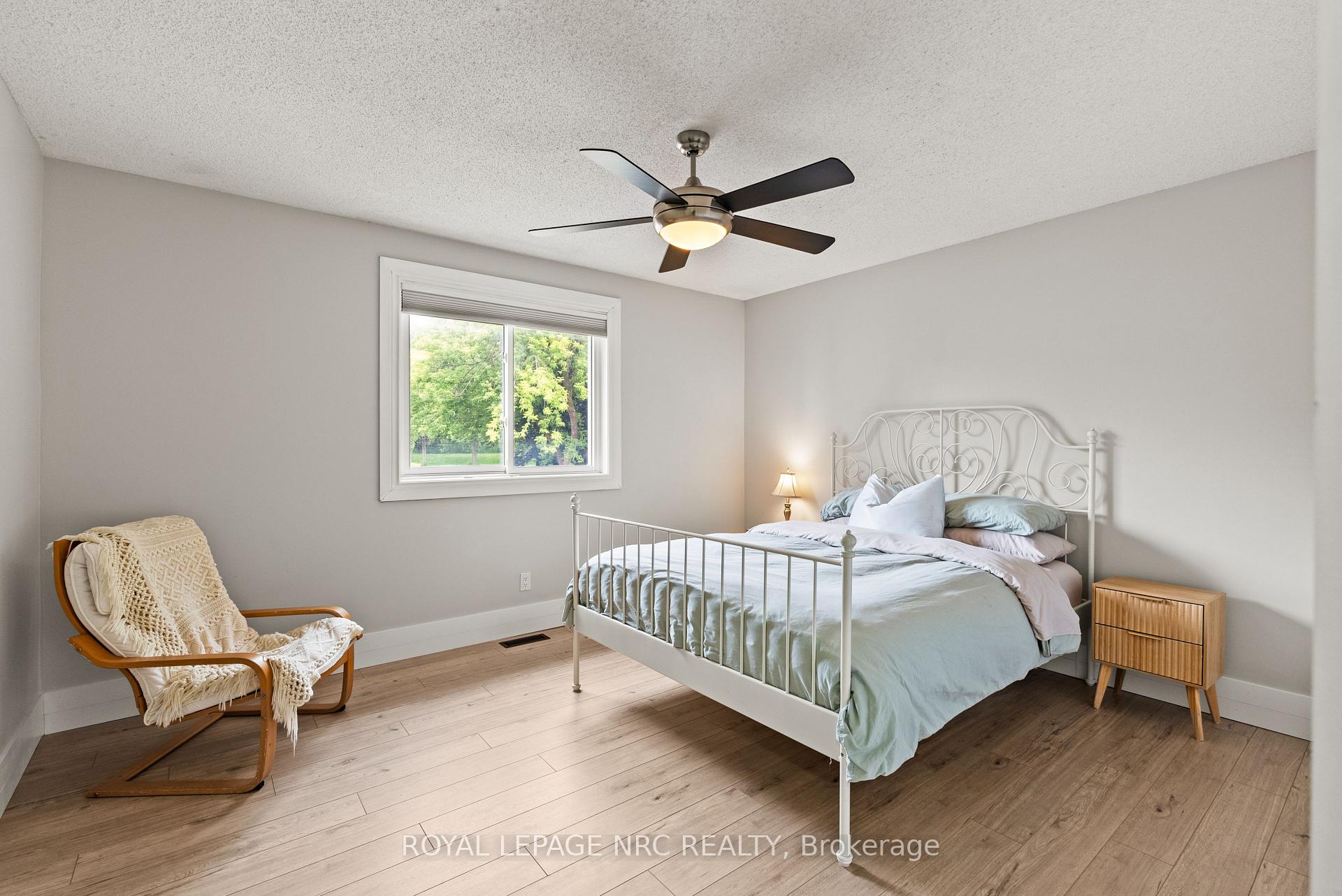 Photo 16 of 15 Park Road S, Grimsby, Grimsby East — HOMEH