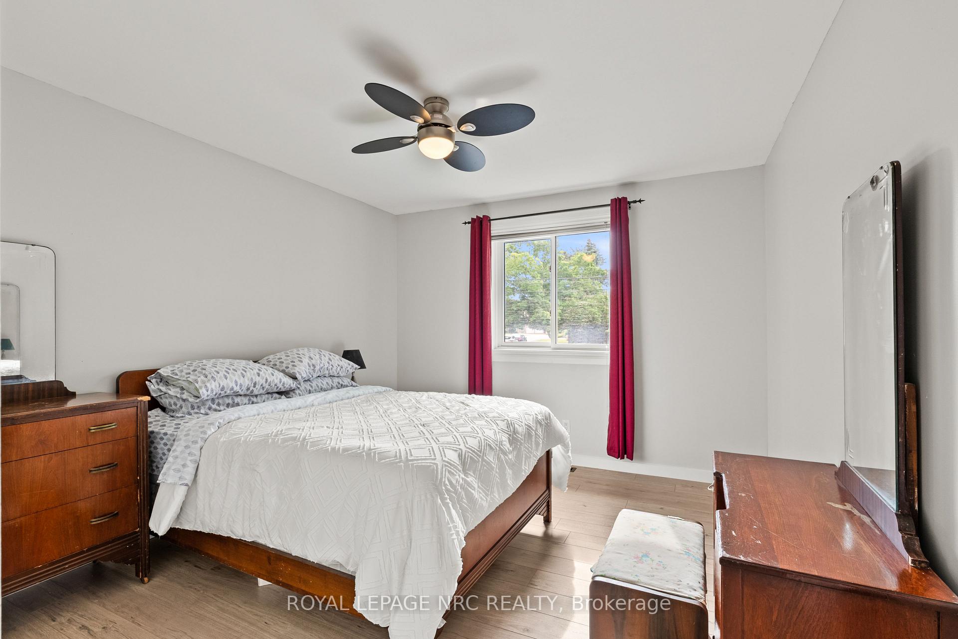 Photo 17 of 15 Park Road S, Grimsby, Grimsby East — HOMEH