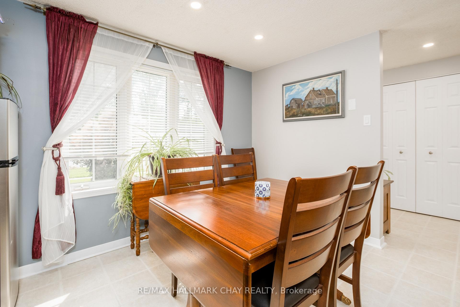 Photo 10 of 323 Sunnidale Road, Barrie, Sunnidale — HOMEH