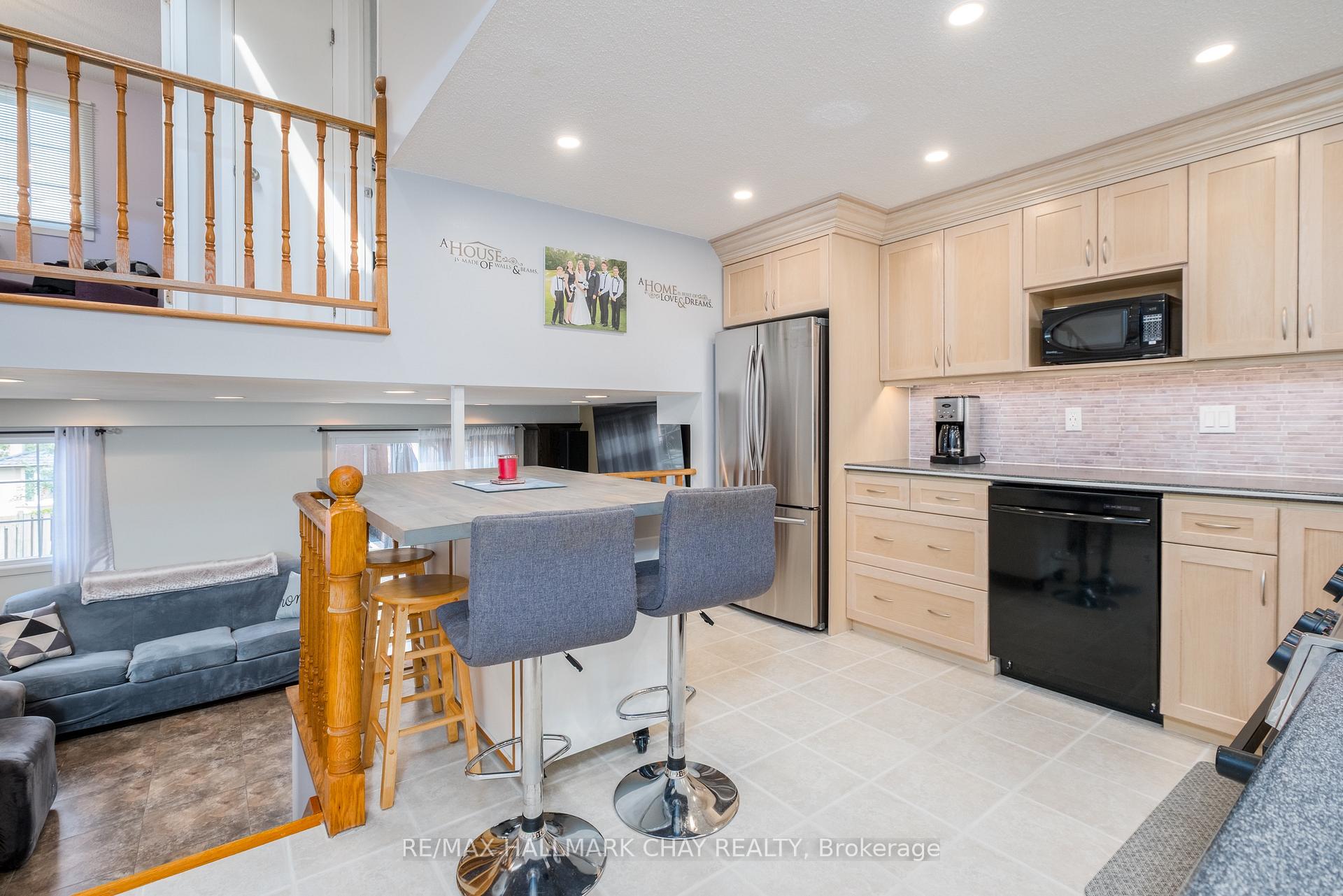 Photo 12 of 323 Sunnidale Road, Barrie, Sunnidale — HOMEH