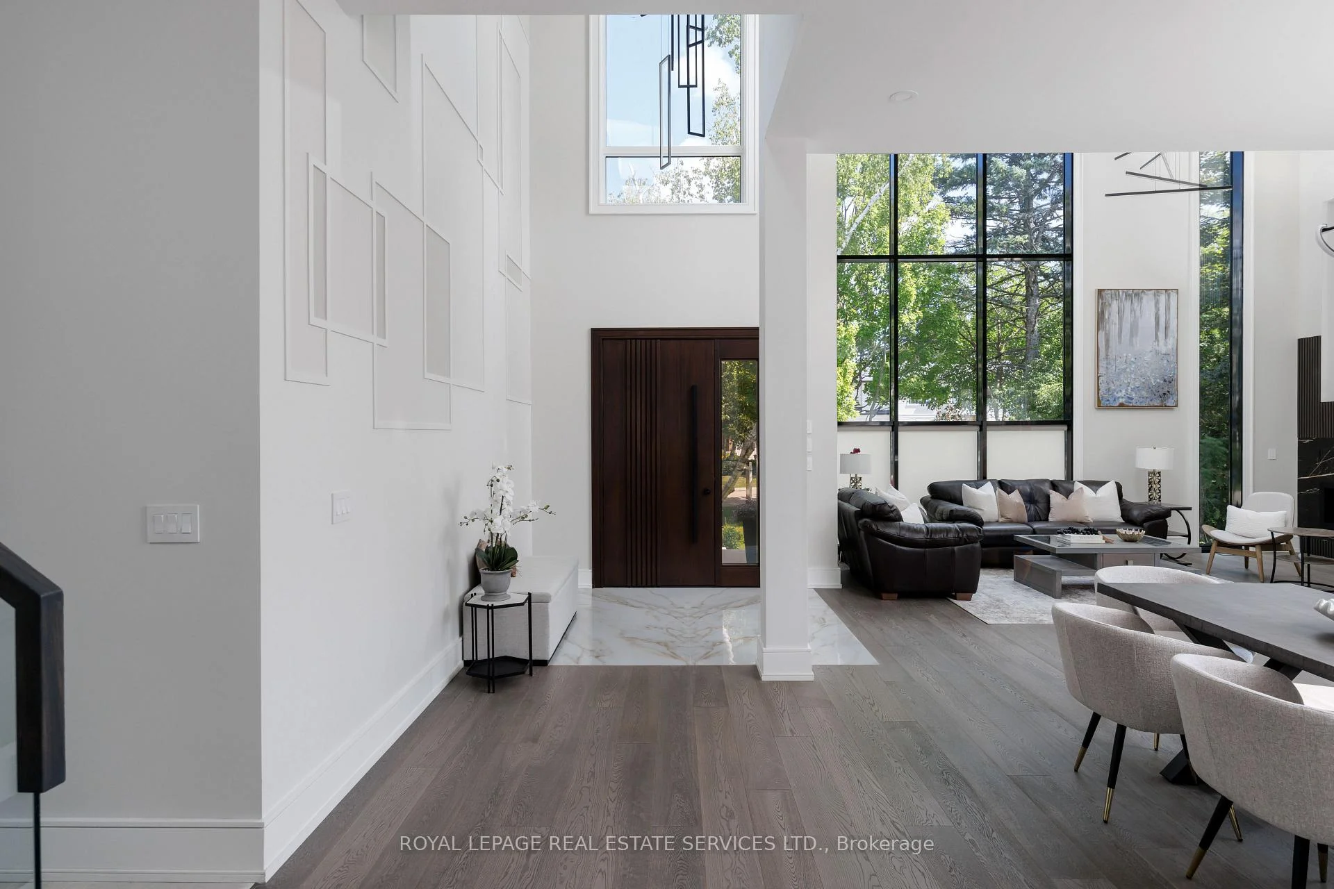 Photo 4 of 564 Stonecliffe Road, Oakville, West — HOMEH