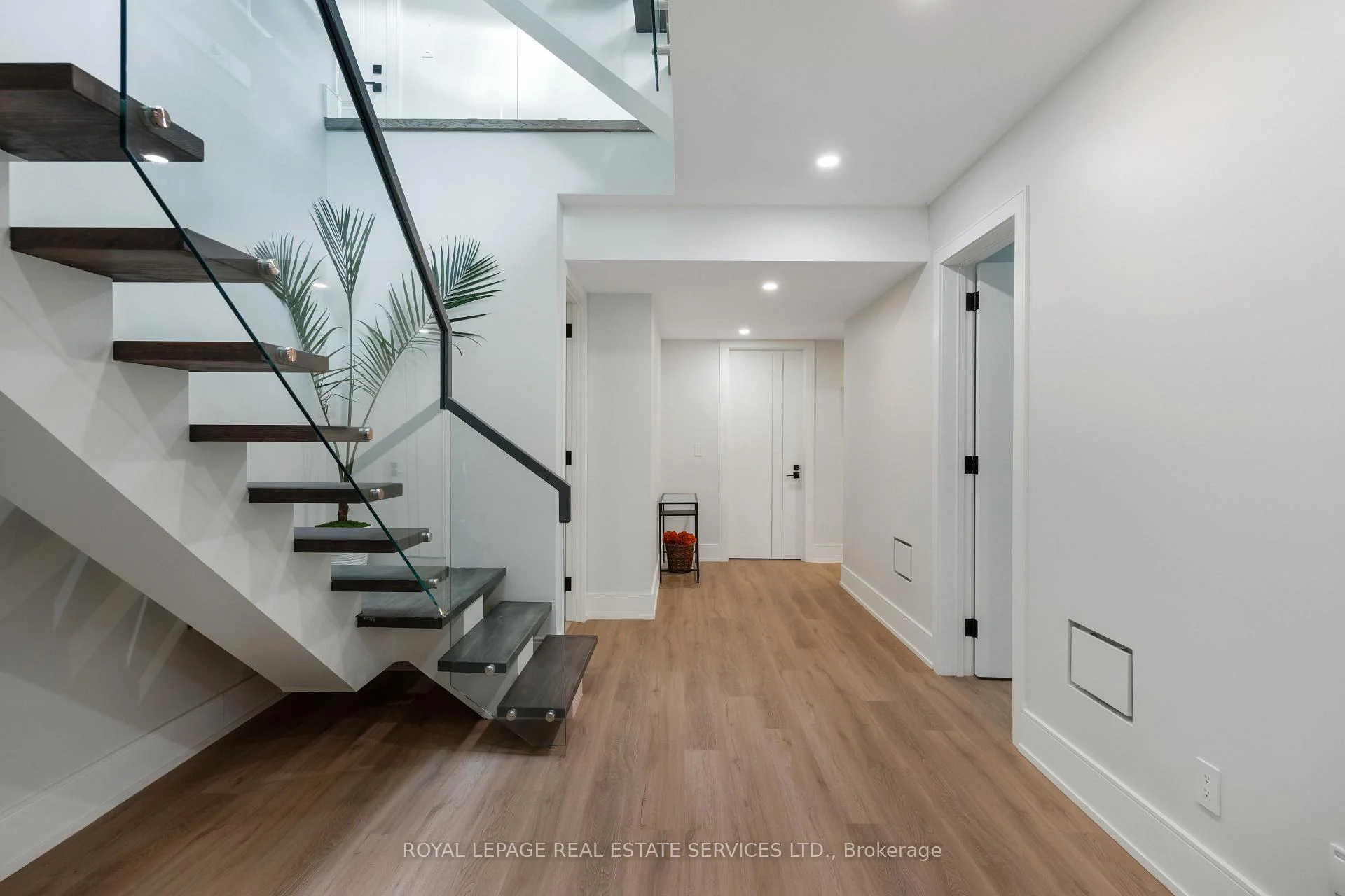 Photo 56 of 564 Stonecliffe Road, Oakville, West — HOMEH