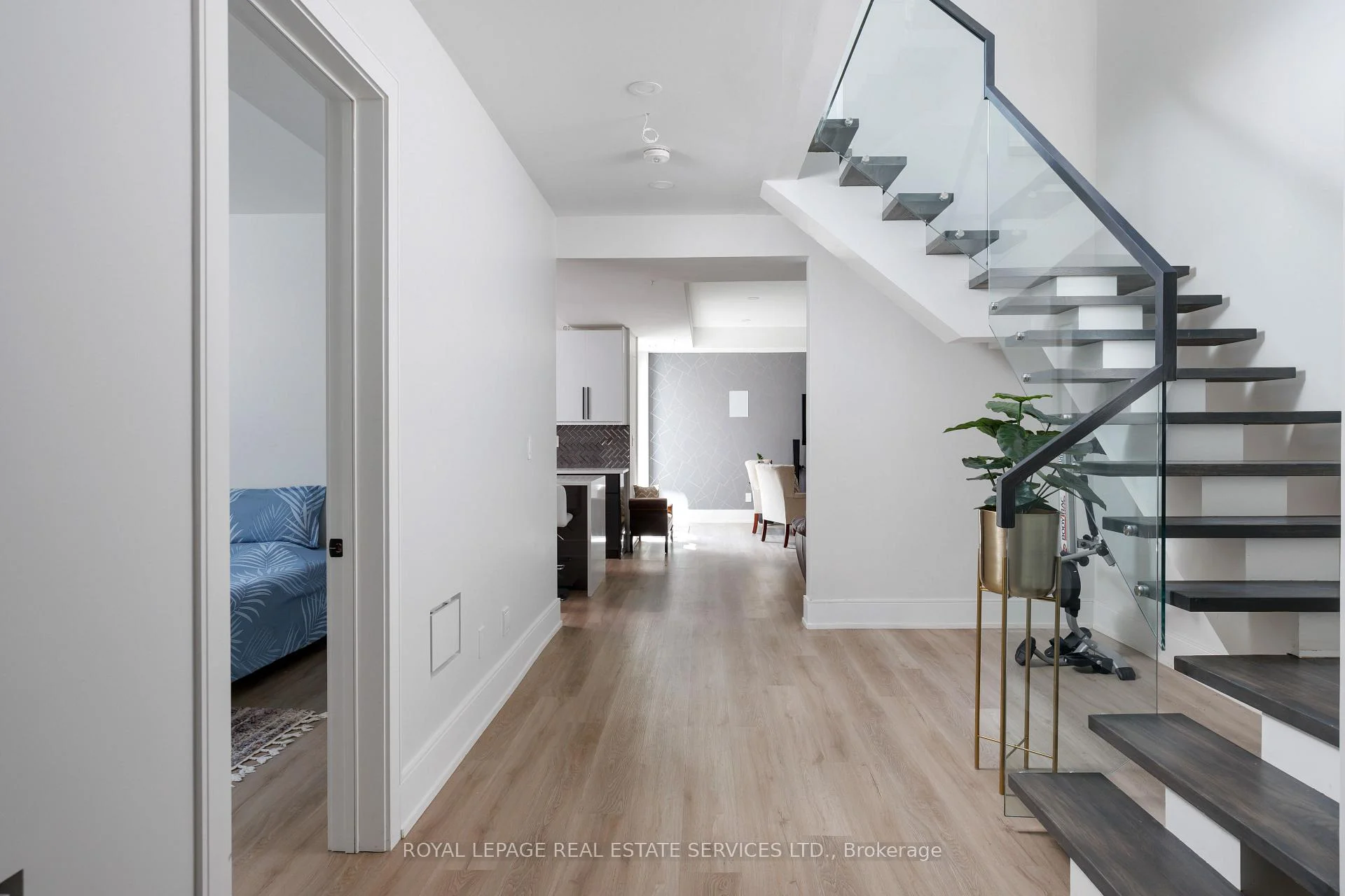 Photo 58 of 564 Stonecliffe Road, Oakville, West — HOMEH