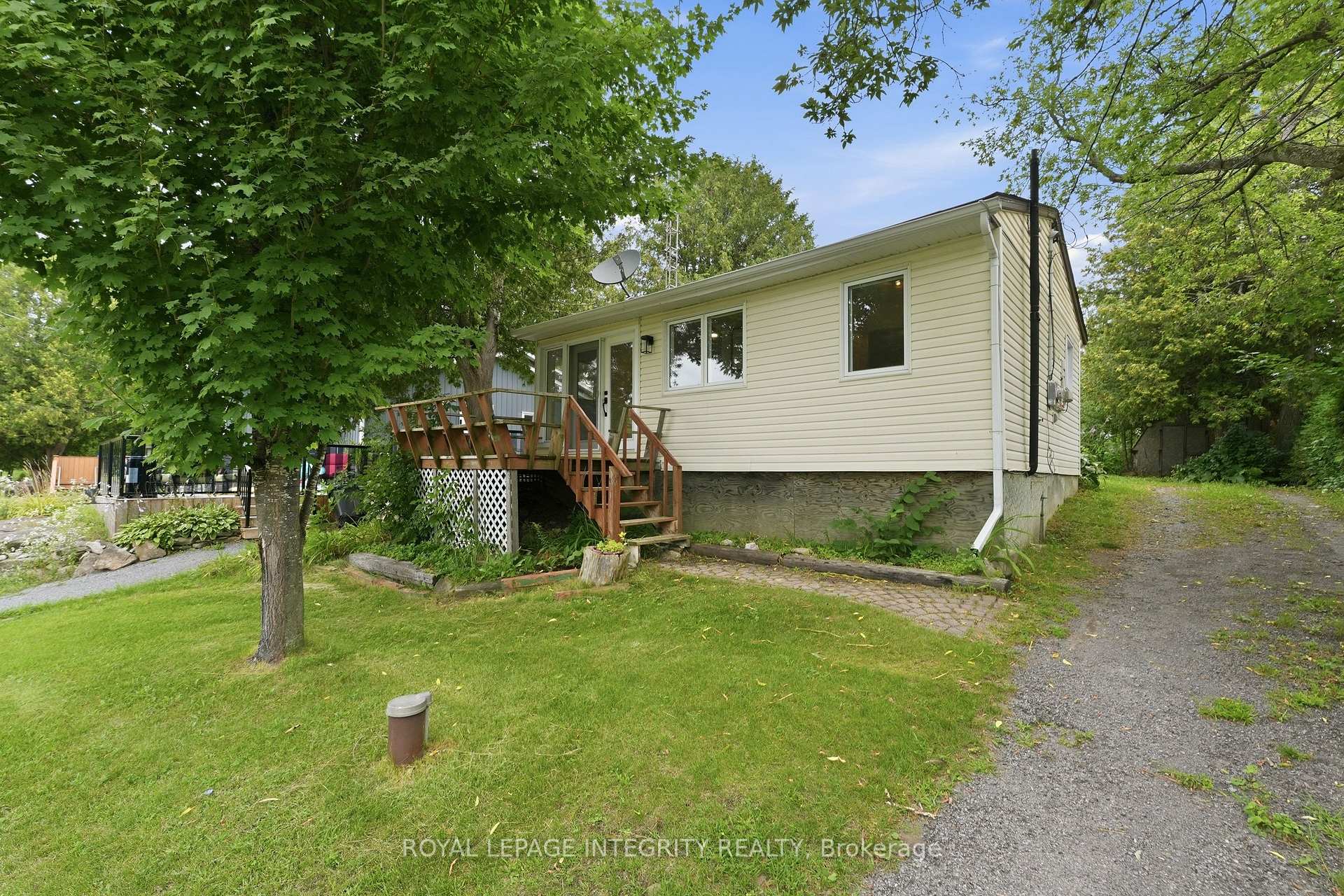 Photo 2 of 153 Gardiner Shore Road, Beckwith, Beckwith Twp — HOMEH