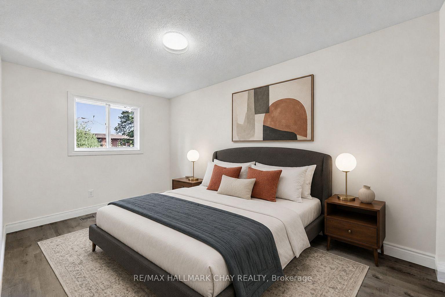 Photo 16 of 29 Porritt Street, Barrie, Ardagh — HOMEH