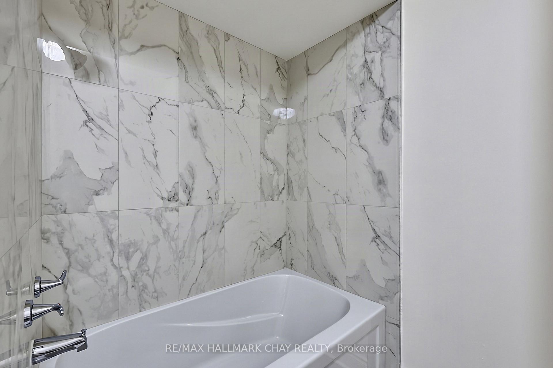 Photo 18 of 29 Porritt Street, Barrie, Ardagh — HOMEH