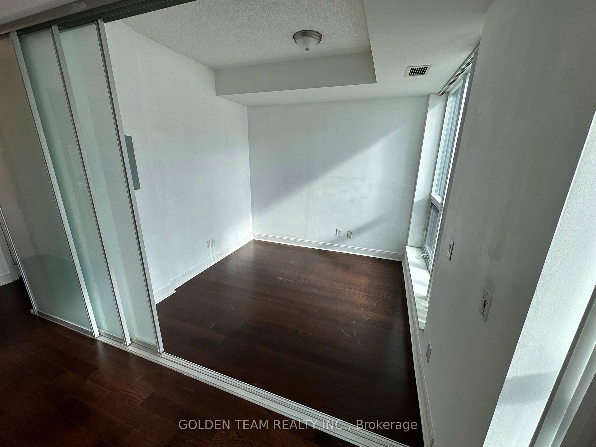 Photo 8 of Unit 901, 38 The Esplanade, Toronto, Waterfront Communities — HOMEH