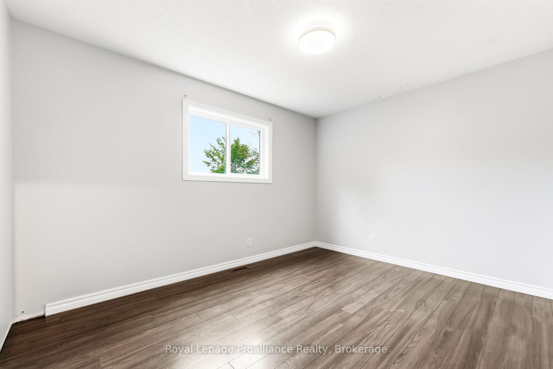 Photo 24 of 158 Ontario Street, Brighton, Rural Brighton — HOMEH