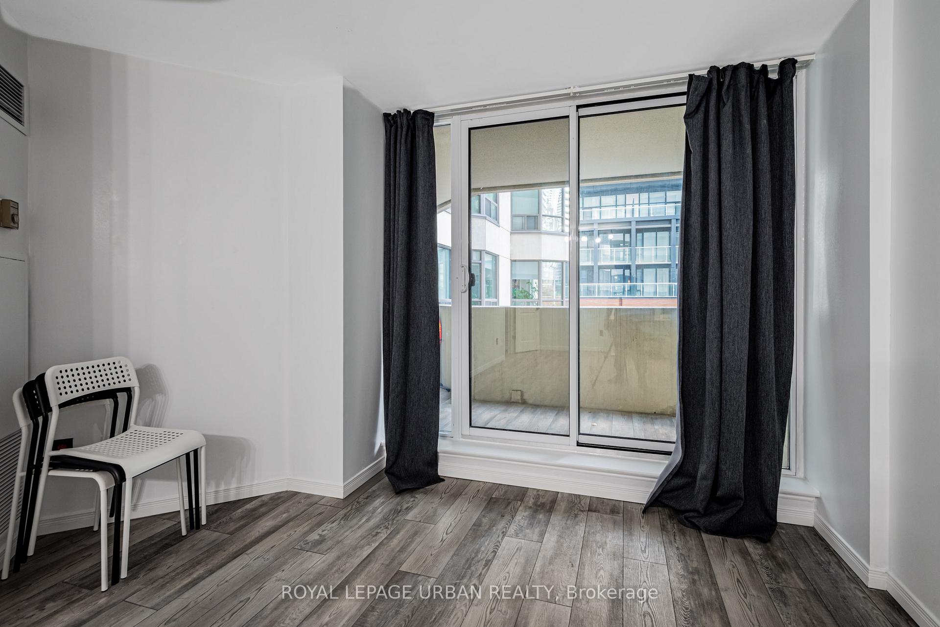 Photo 7 of Unit 505, 25 Maitland Street, Toronto, Church-Yonge Corridor — HOMEH