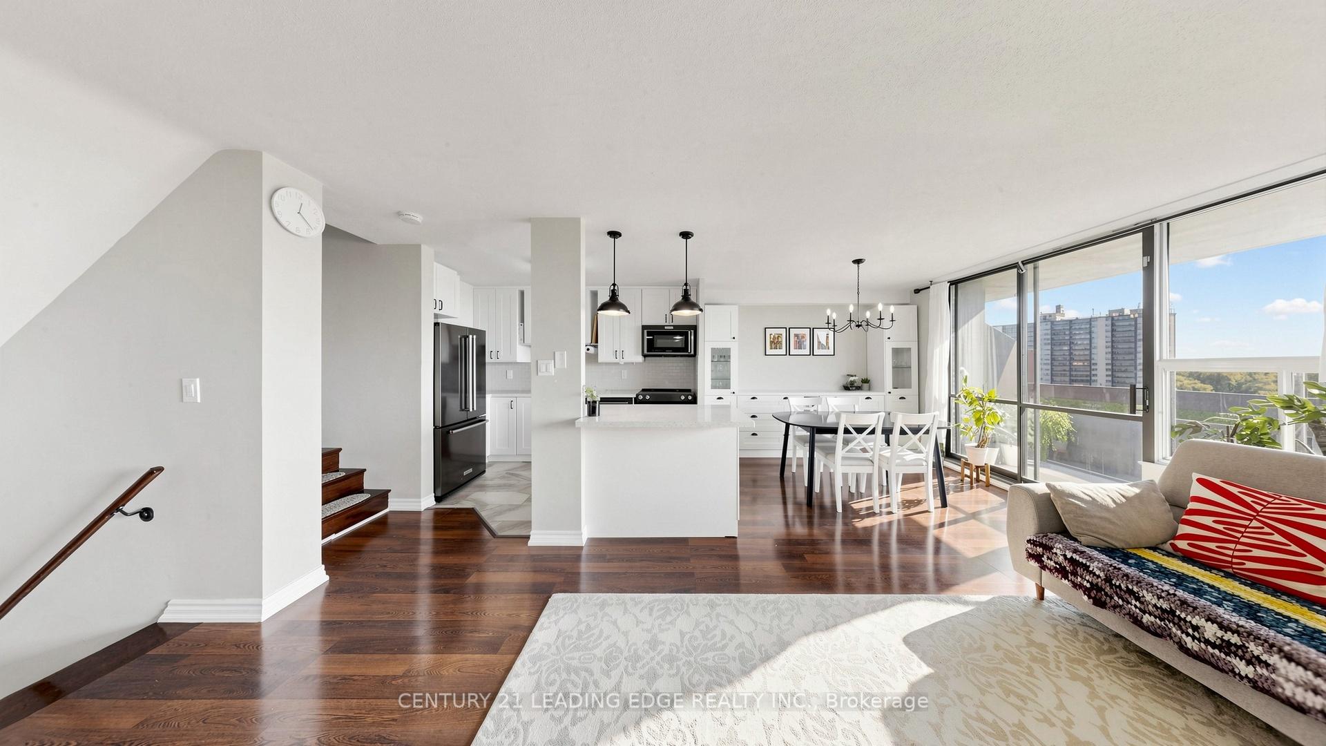 Photo 12 of Unit 914, 11 Wincott Drive, Etobicoke, Kingsview Village-The Westway — HOMEH