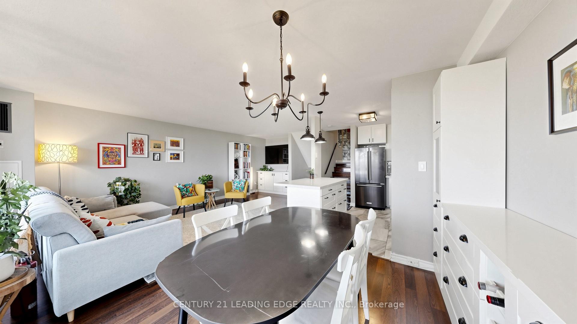 Photo 17 of Unit 914, 11 Wincott Drive, Etobicoke, Kingsview Village-The Westway — HOMEH