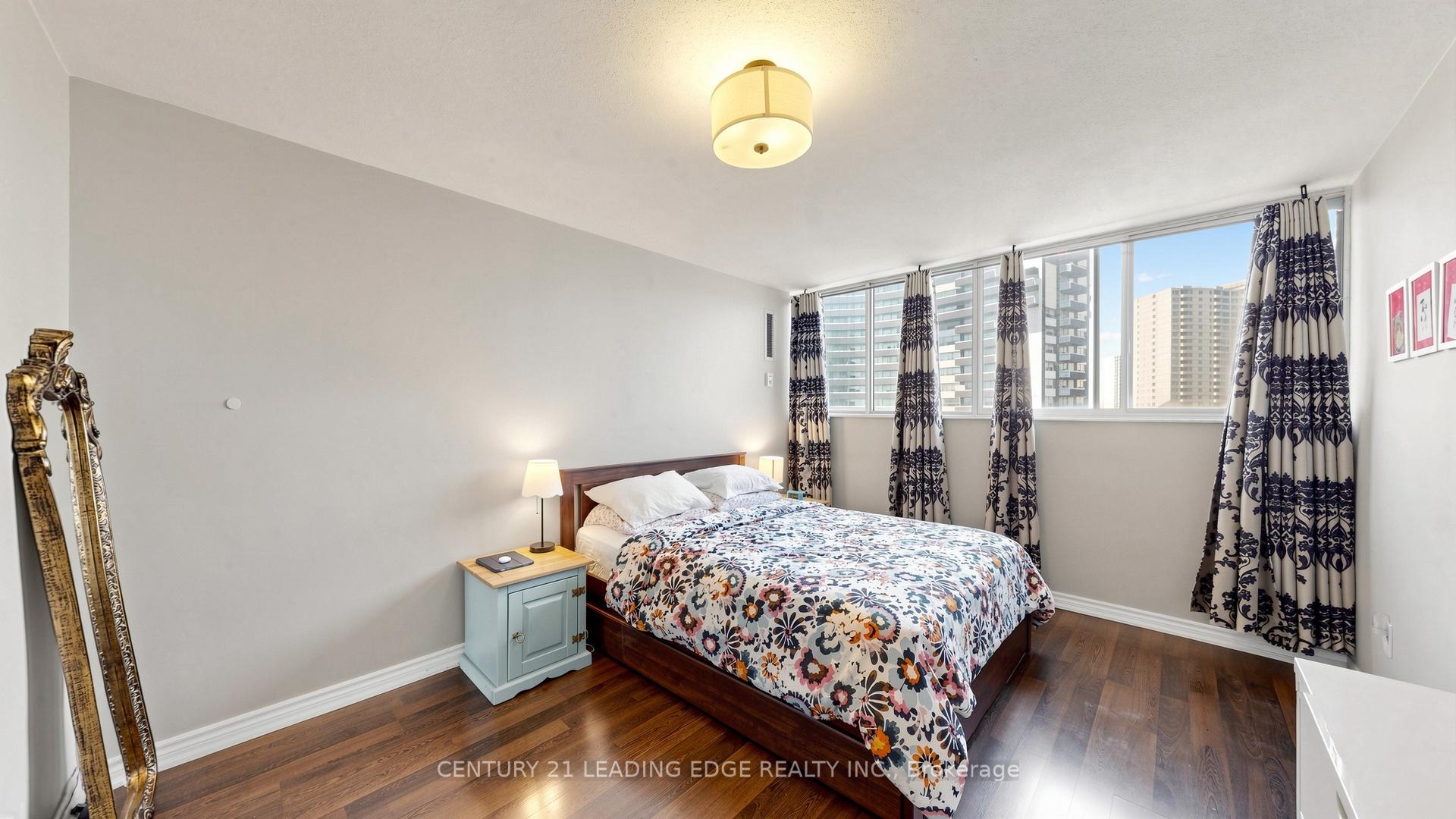 Photo 29 of Unit 914, 11 Wincott Drive, Etobicoke, Kingsview Village-The Westway — HOMEH