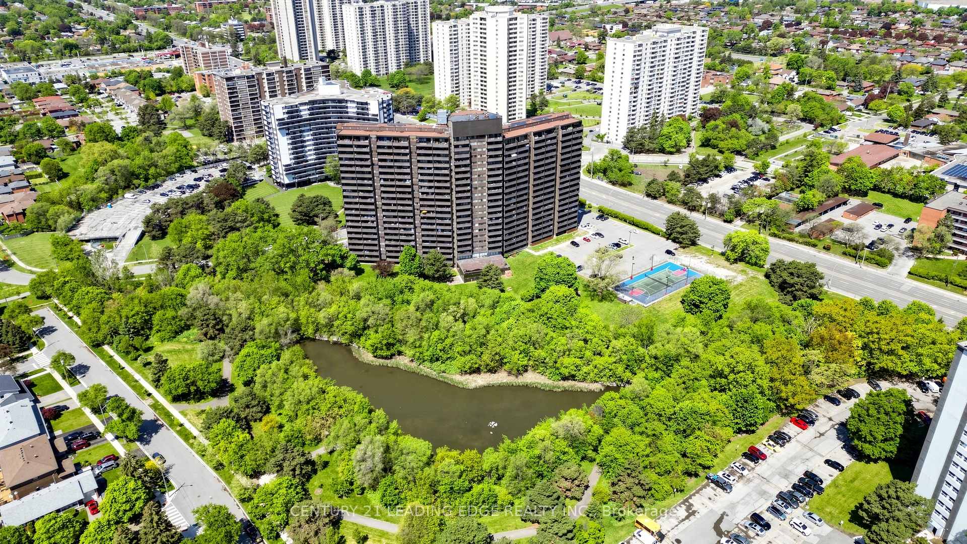 Photo 38 of Unit 914, 11 Wincott Drive, Etobicoke, Kingsview Village-The Westway — HOMEH