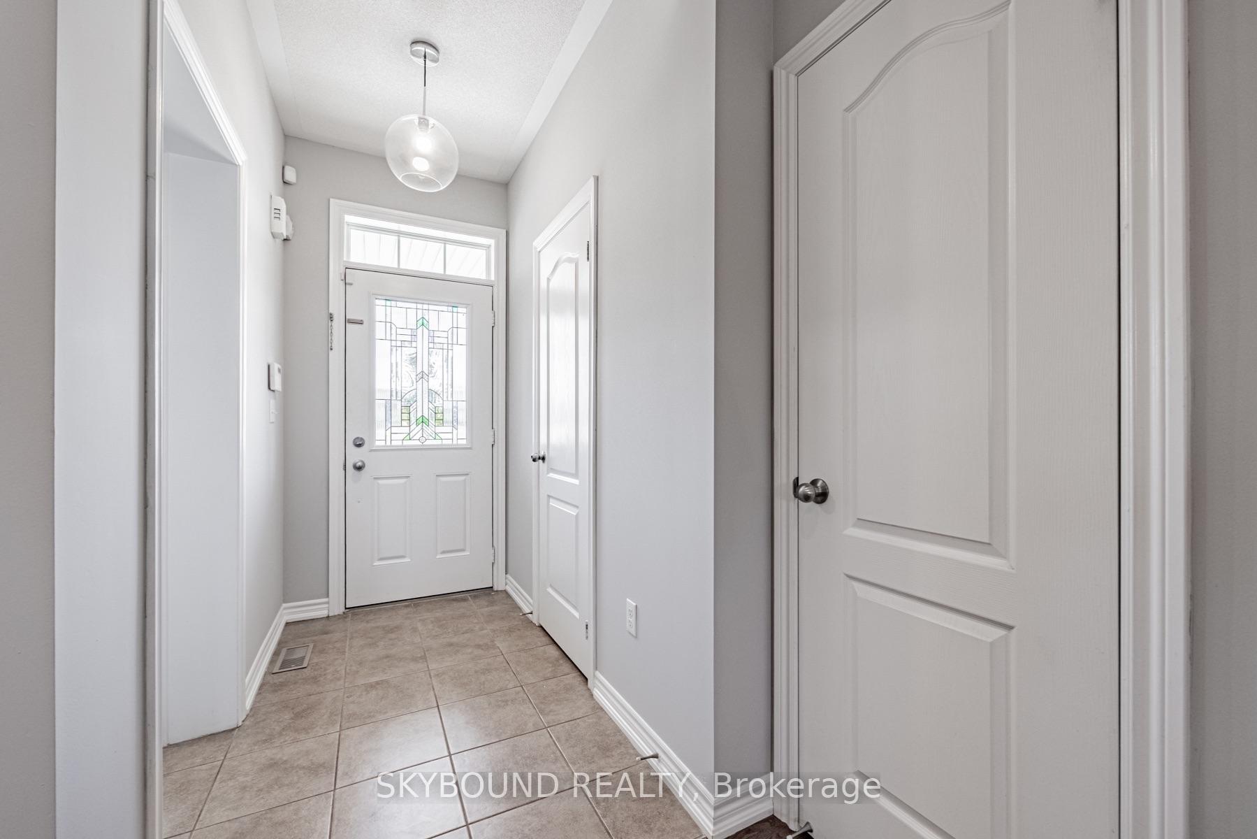 Photo 2 of Unit 3, 651 Farmstead Drive, Milton, Willmott — HOMEH