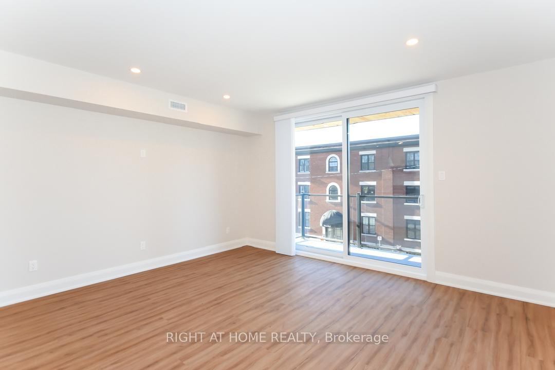 Photo 14 of Unit 8, 35 Monk Street, Ottawa, Glebe — HOMEH