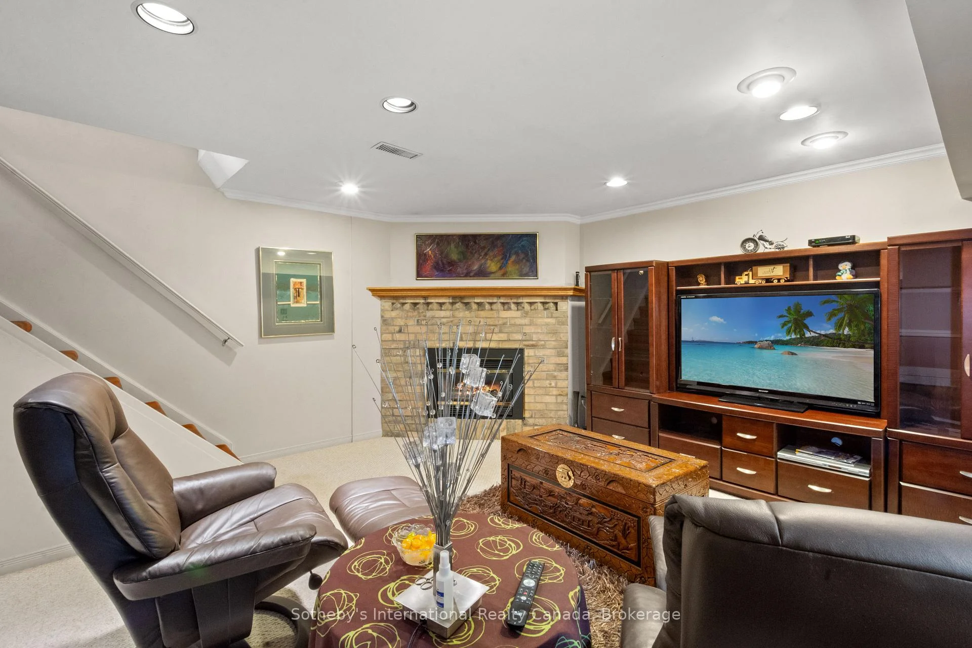 Photo 40 of Unit 5, 1 Olive Crescent, Orillia — HOMEH