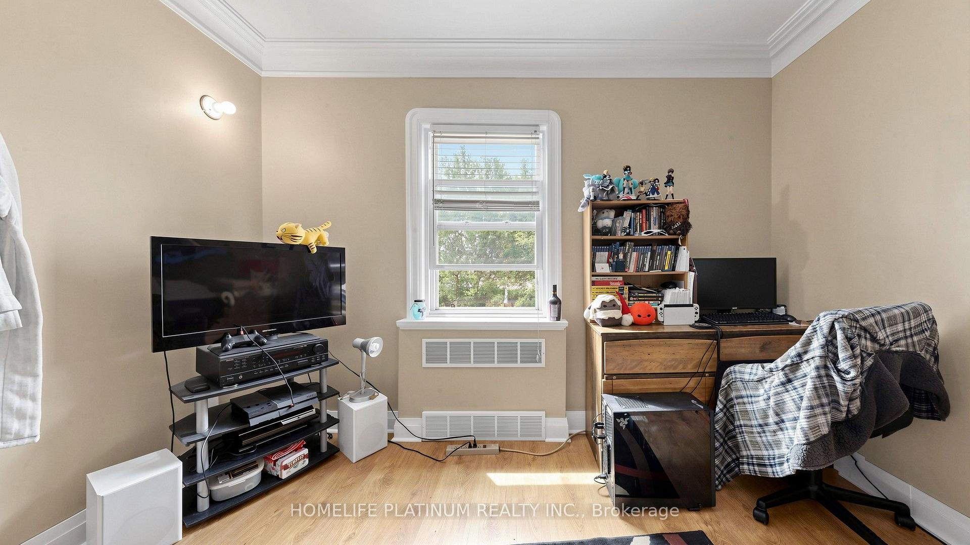 Photo 12 of 287 Courtland Avenue E, Kitchener, Cedar Hill — HOMEH