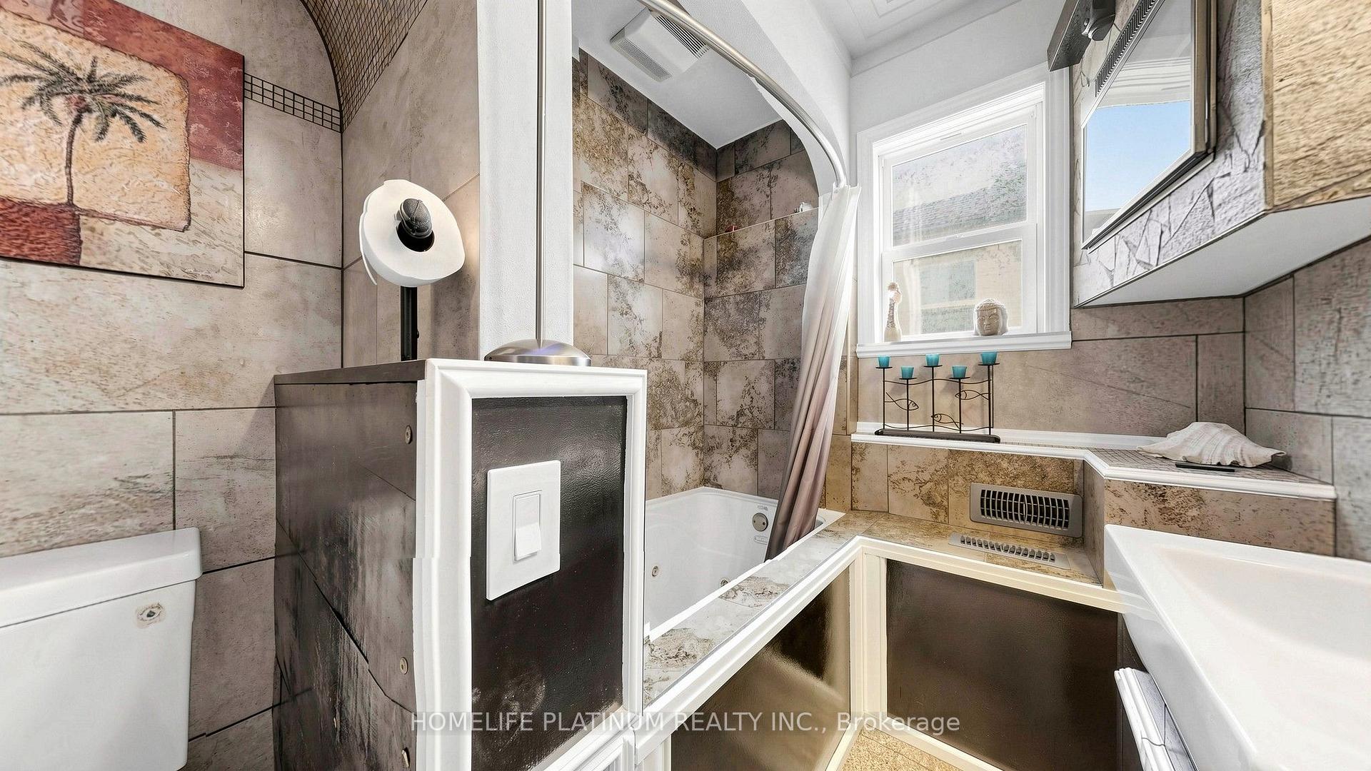Photo 15 of 287 Courtland Avenue E, Kitchener, Cedar Hill — HOMEH