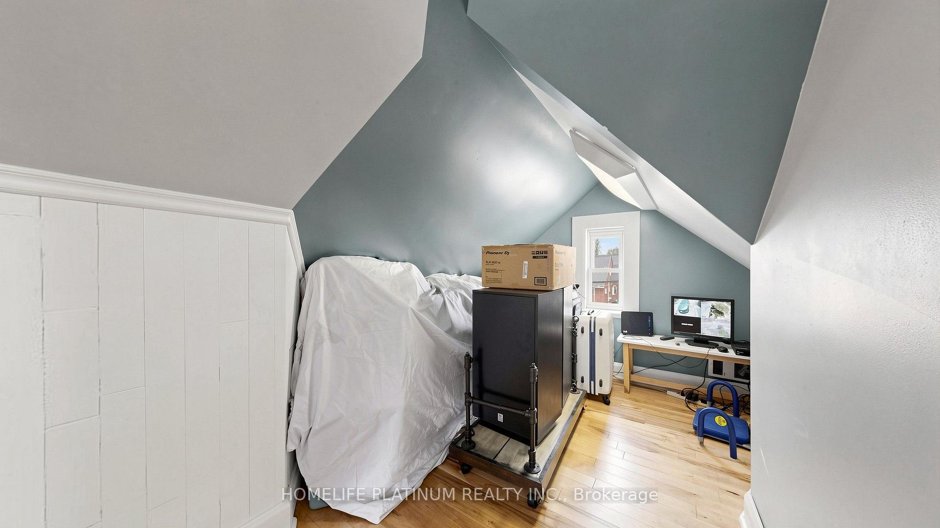 Photo 21 of 287 Courtland Avenue E, Kitchener, Cedar Hill — HOMEH