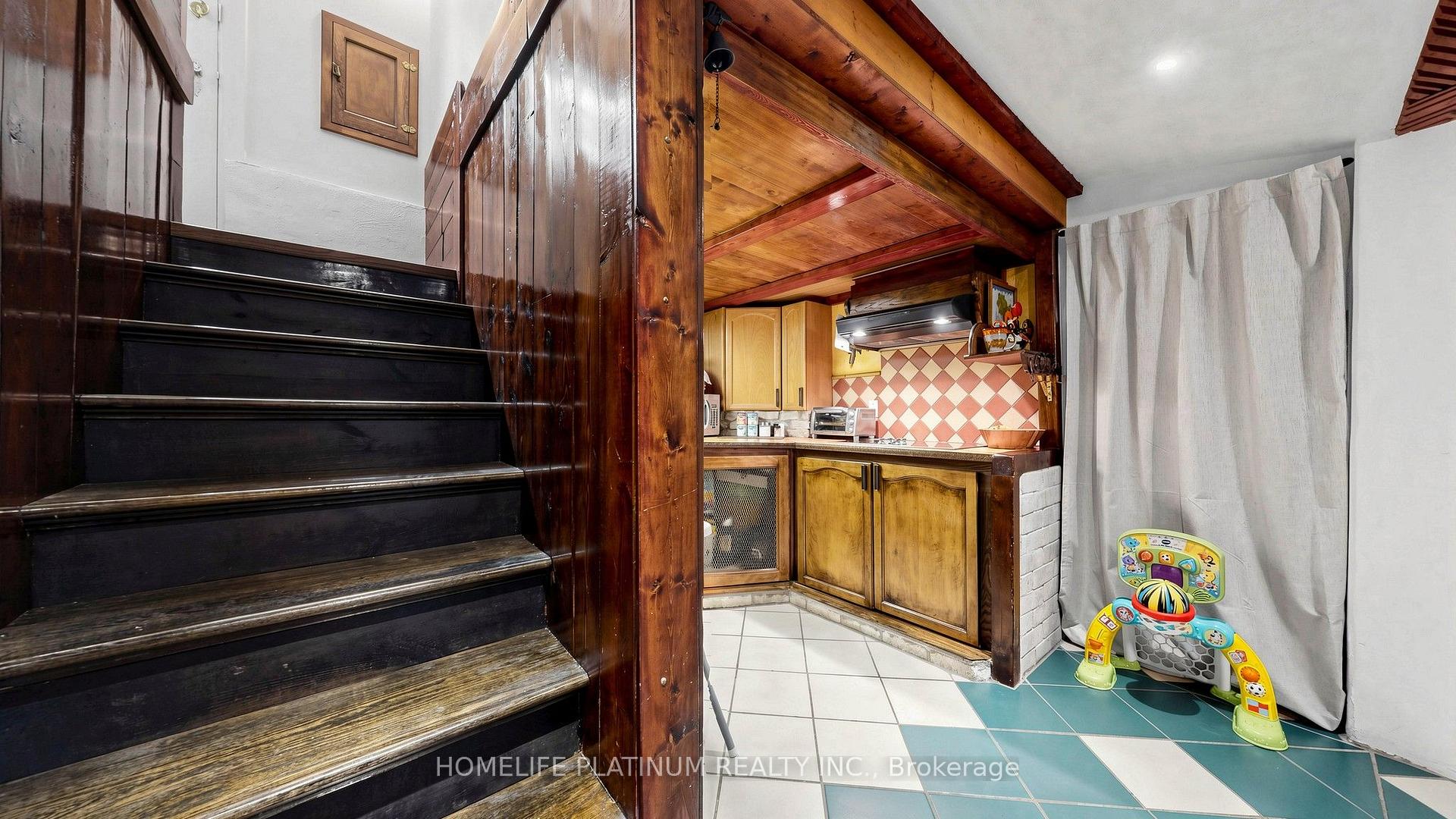 Photo 23 of 287 Courtland Avenue E, Kitchener, Cedar Hill — HOMEH