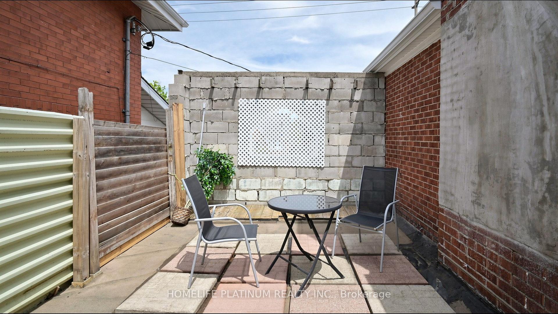 Photo 41 of 287 Courtland Avenue E, Kitchener, Cedar Hill — HOMEH
