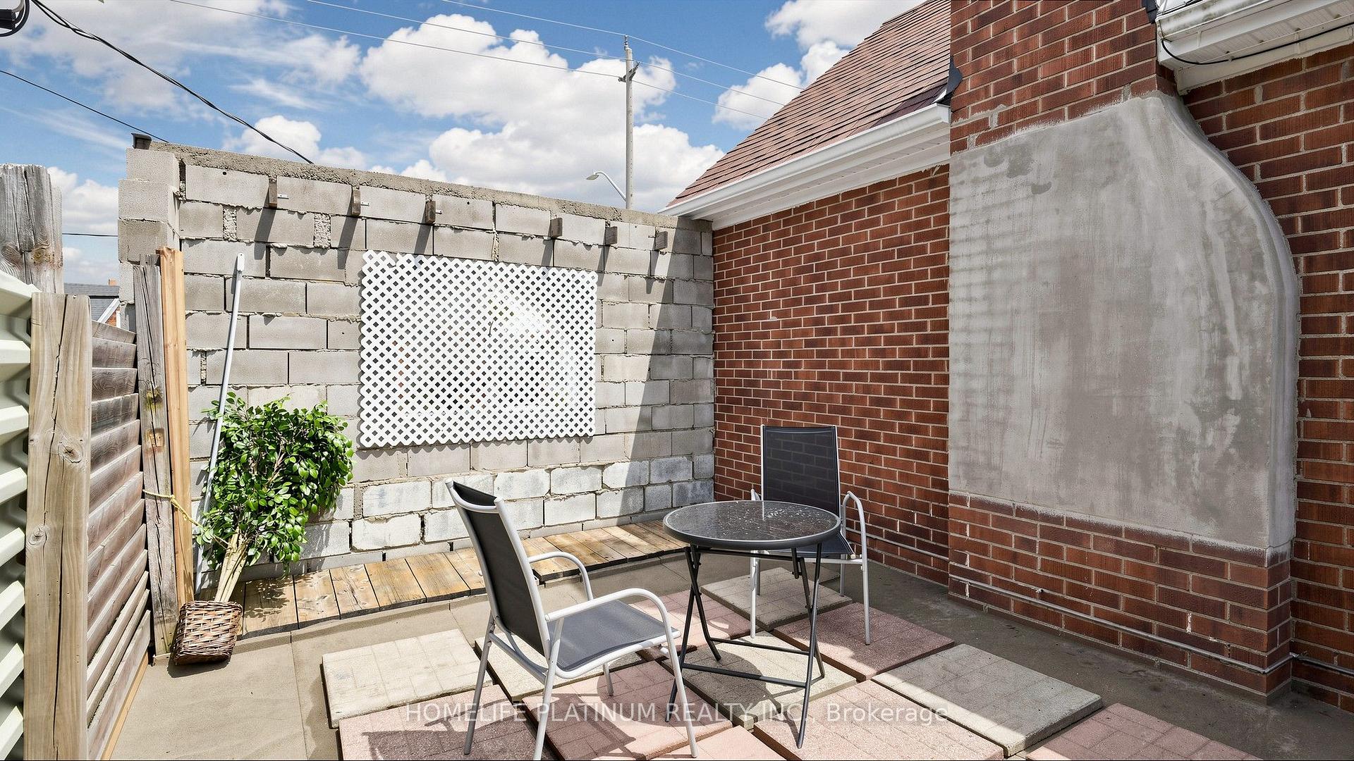 Photo 42 of 287 Courtland Avenue E, Kitchener, Cedar Hill — HOMEH