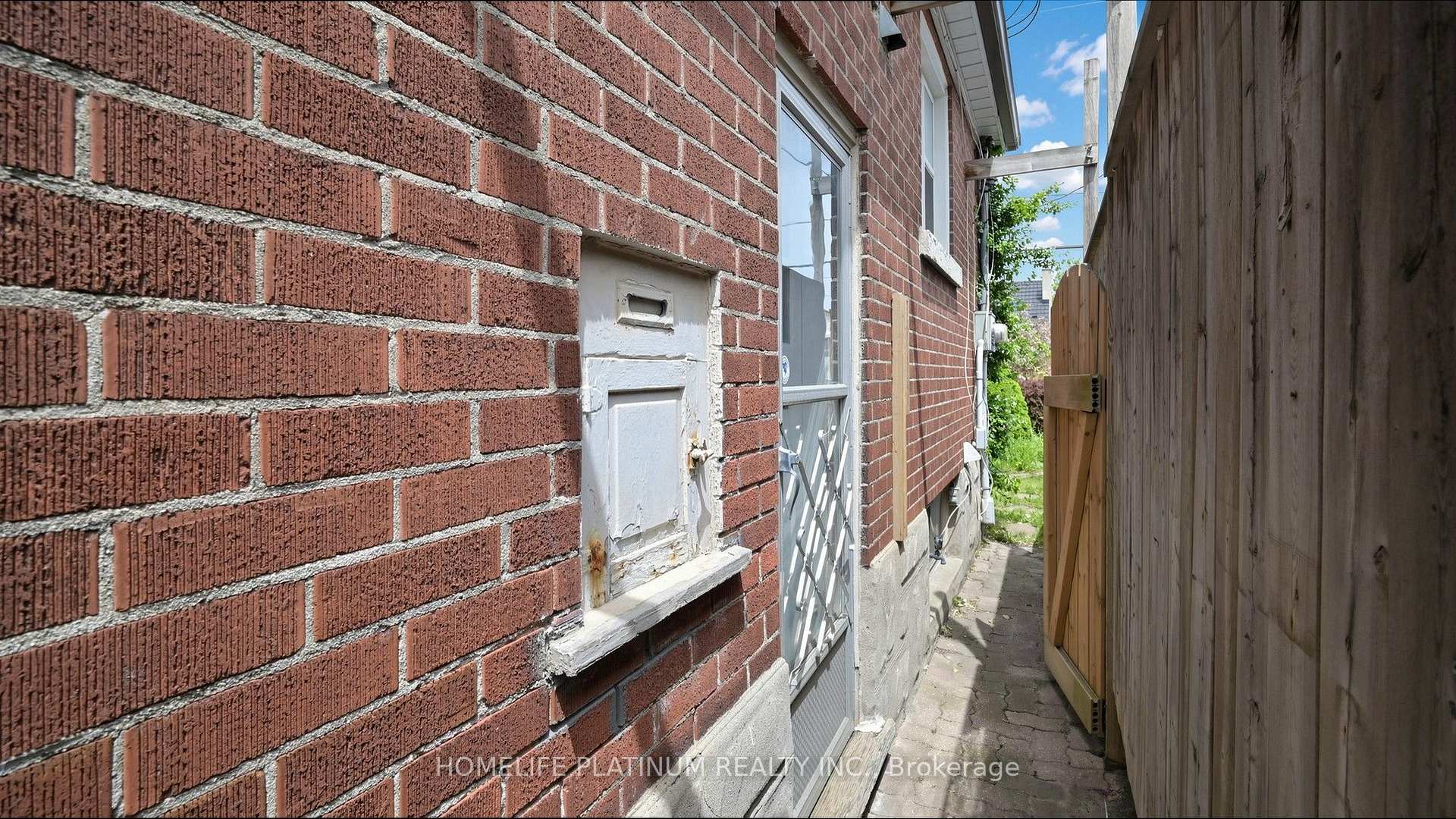 Photo 45 of 287 Courtland Avenue E, Kitchener, Cedar Hill — HOMEH