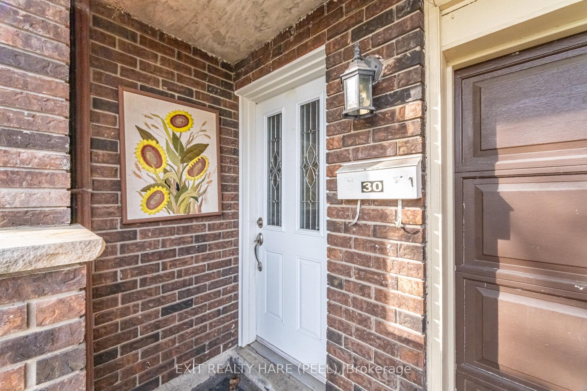 Photo 31 of 30 Thorsby Court, Brampton, Brampton North — HOMEH