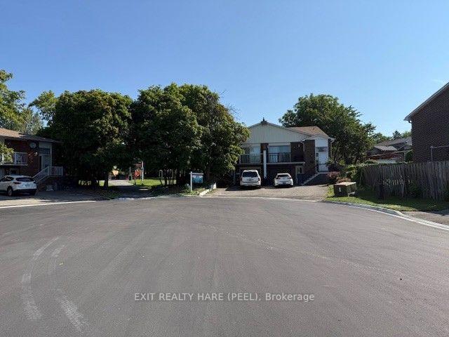Photo 43 of 30 Thorsby Court, Brampton, Brampton North — HOMEH