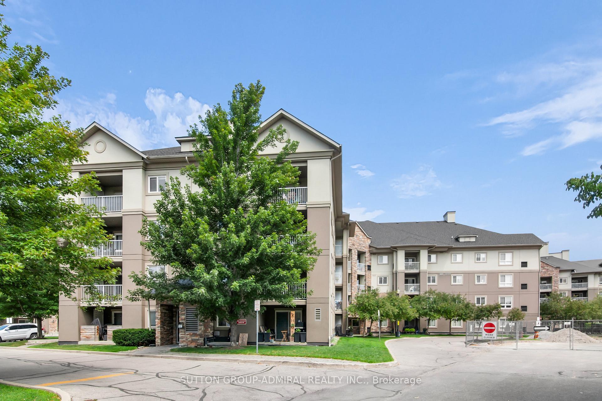 Photo 4 of Unit 105, 4 Dayspring Circle, Brampton, Goreway Drive Corridor — HOMEH