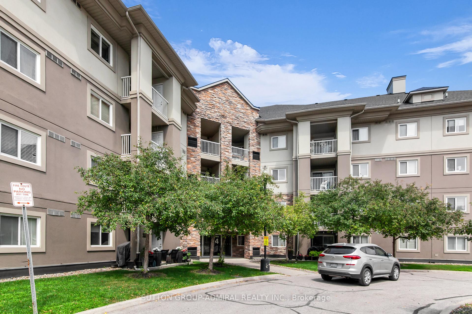 Photo 6 of Unit 105, 4 Dayspring Circle, Brampton, Goreway Drive Corridor — HOMEH