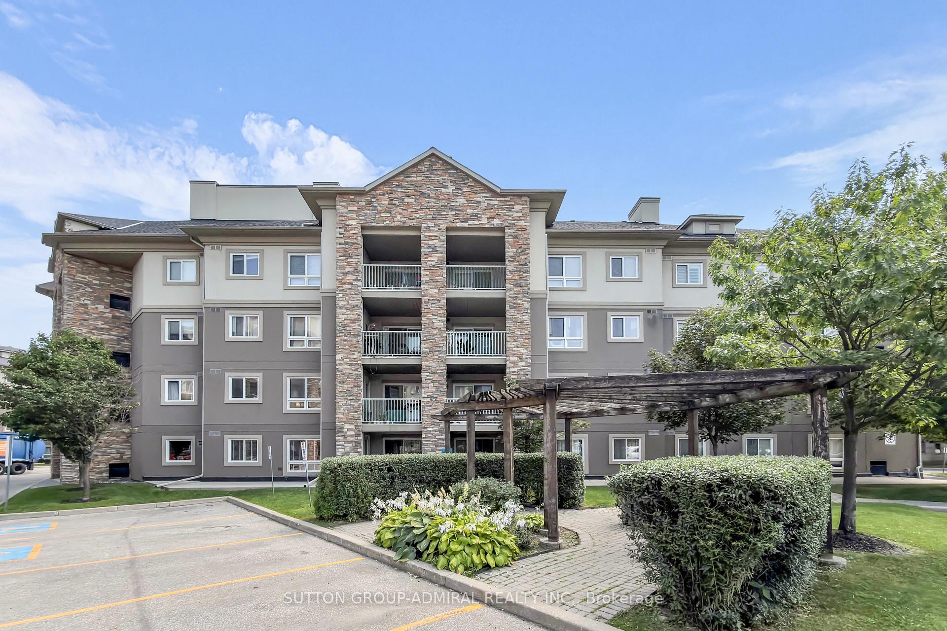 Photo 7 of Unit 105, 4 Dayspring Circle, Brampton, Goreway Drive Corridor — HOMEH