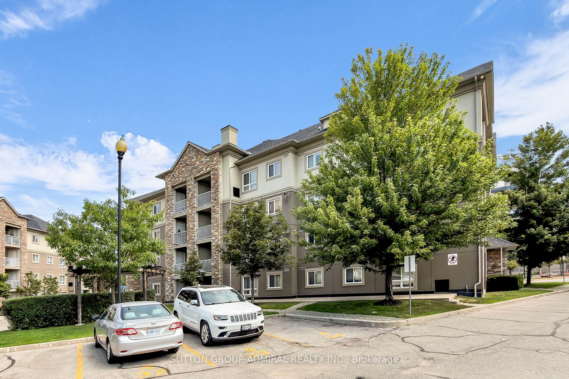 Photo 8 of Unit 105, 4 Dayspring Circle, Brampton, Goreway Drive Corridor — HOMEH