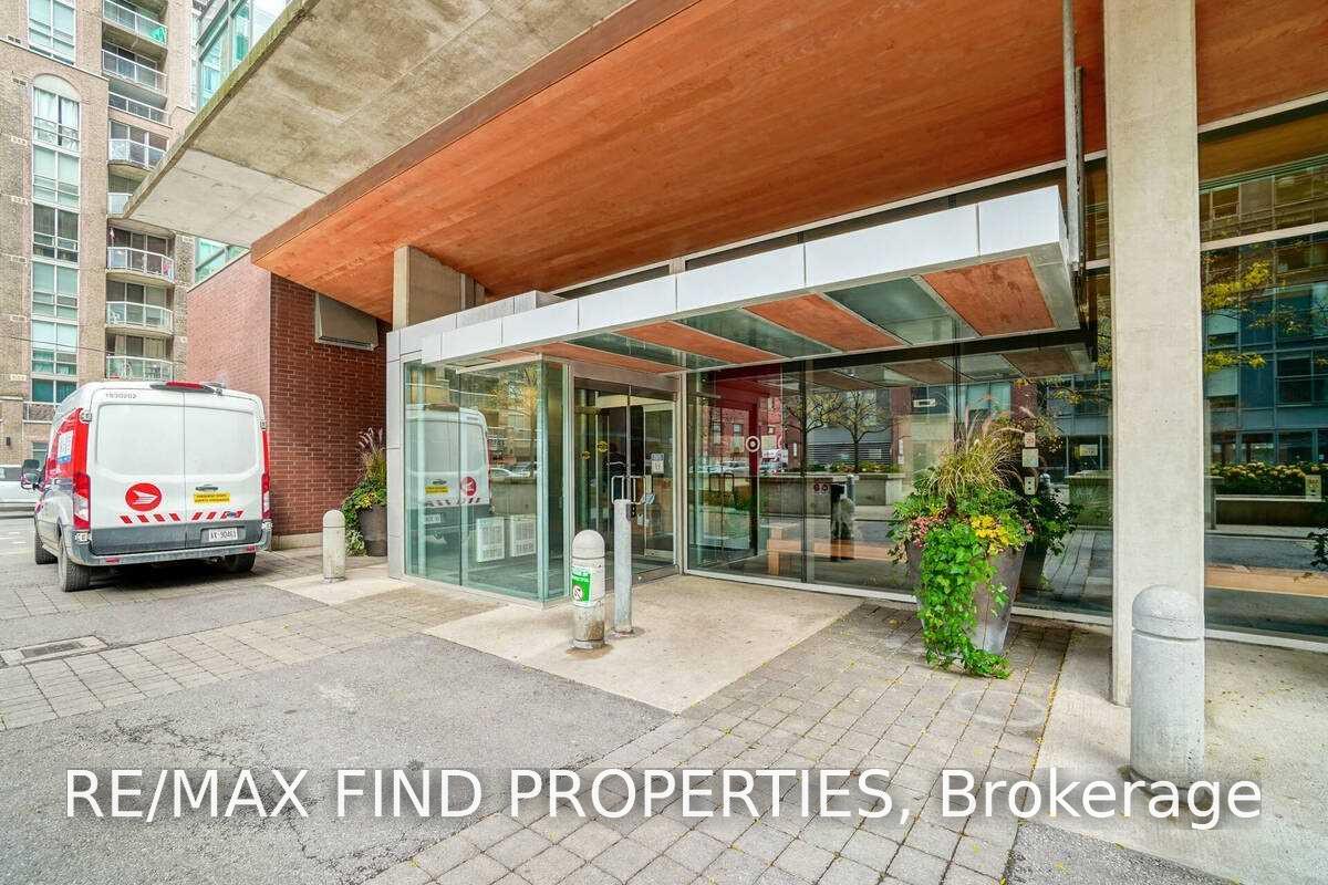 Photo 4 of Unit 1025, 333 Adelaide Street E, Toronto, Moss Park — HOMEH