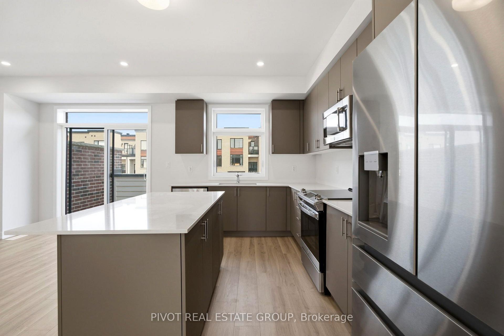 Photo 16 of 2748 Lawrence Avenue E, Scarborough, Bendale — HOMEH