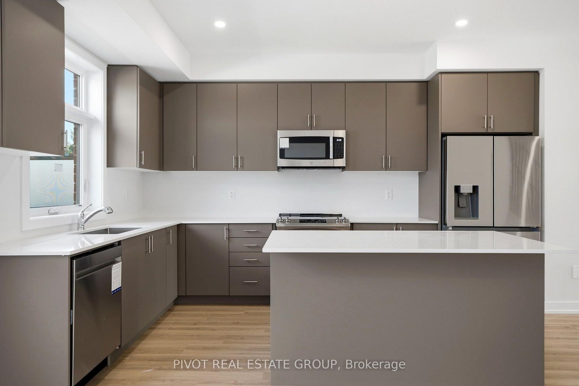 Photo 17 of 2748 Lawrence Avenue E, Scarborough, Bendale — HOMEH