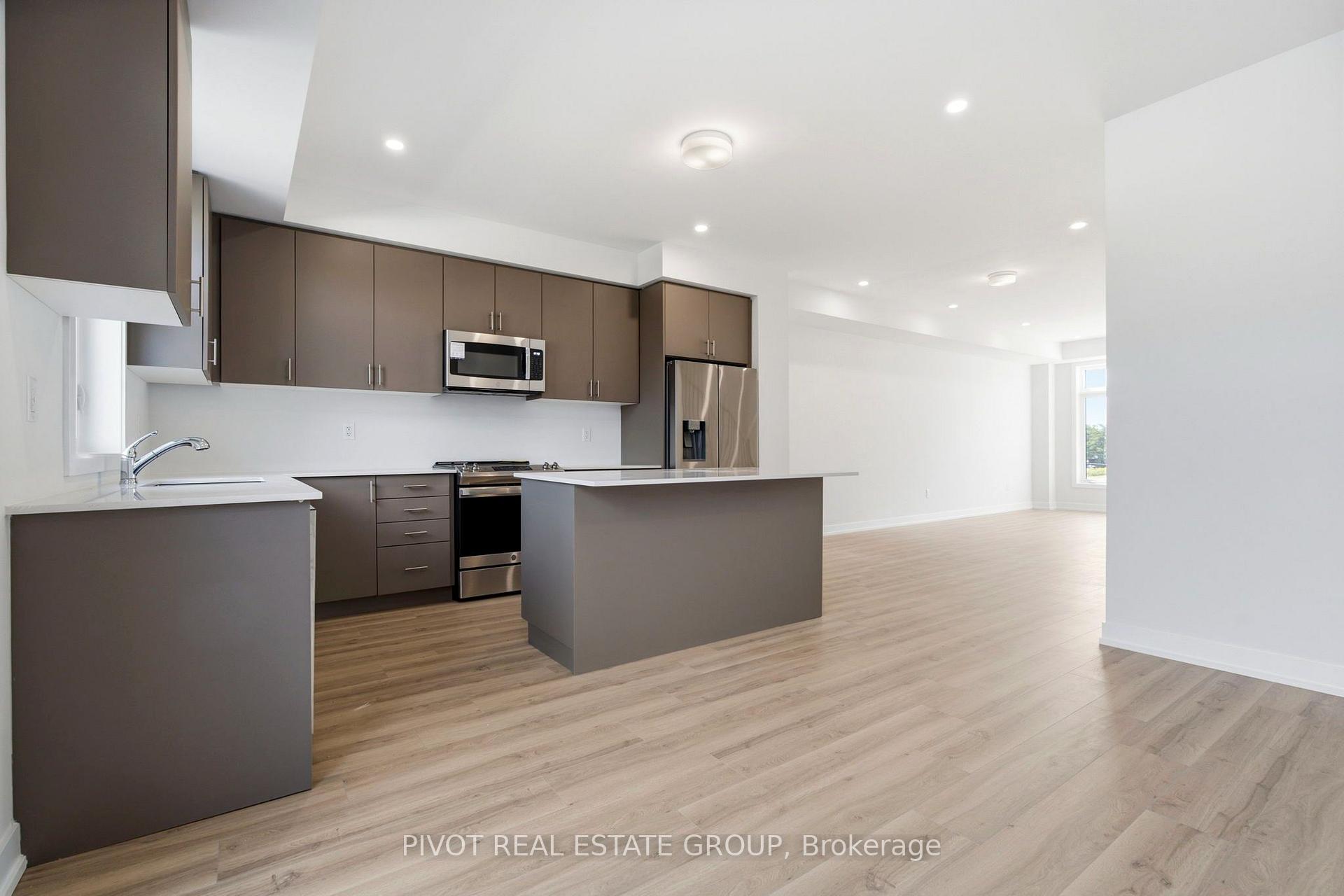 Photo 18 of 2748 Lawrence Avenue E, Scarborough, Bendale — HOMEH