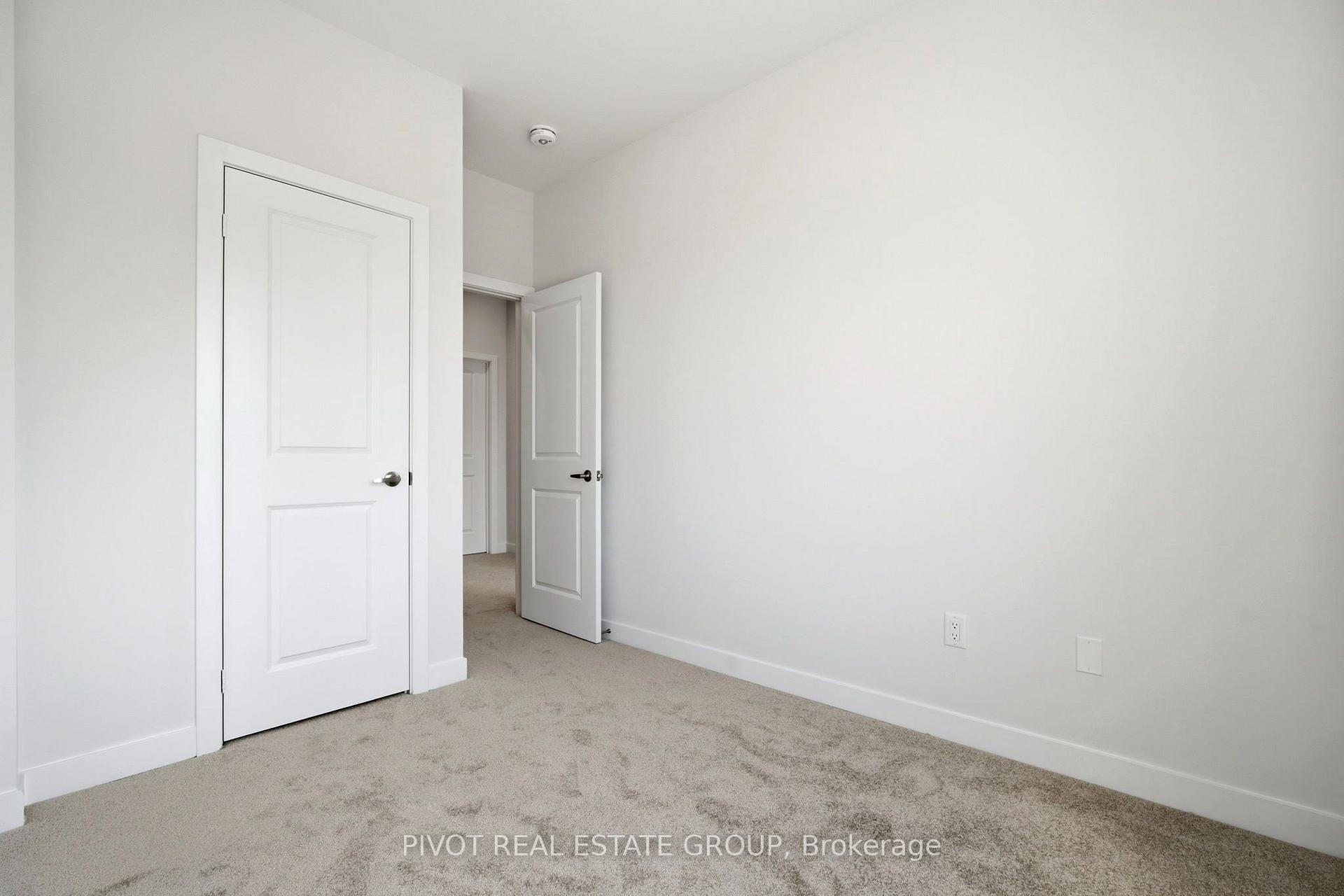 Photo 22 of 2748 Lawrence Avenue E, Scarborough, Bendale — HOMEH