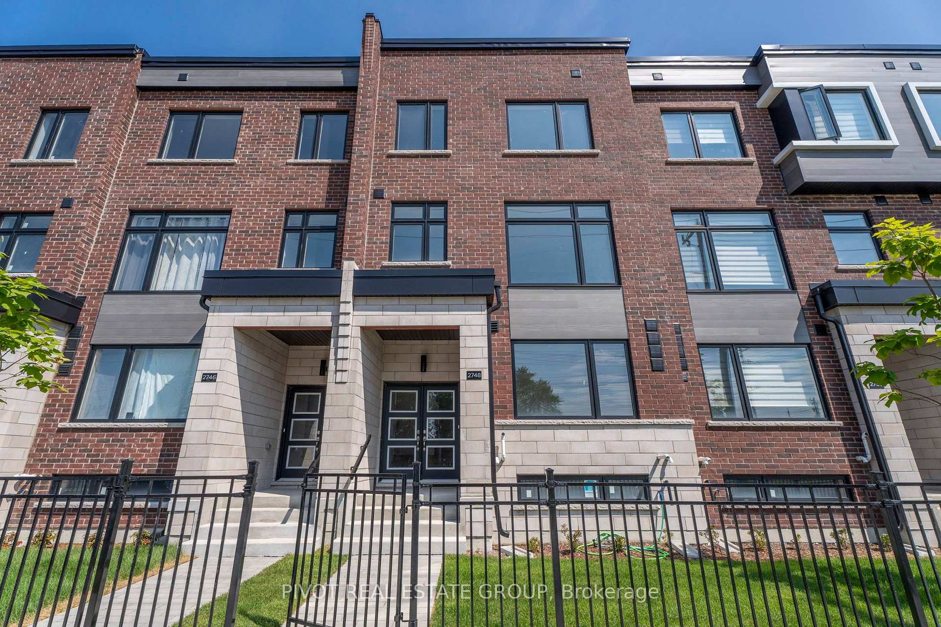 Photo 32 of 2748 Lawrence Avenue E, Scarborough, Bendale — HOMEH