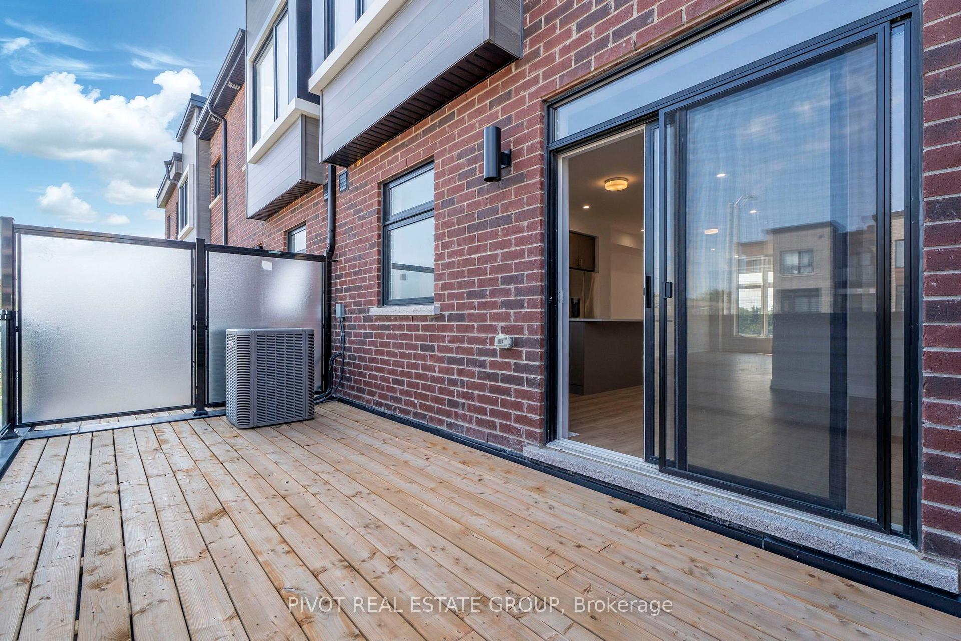 Photo 36 of 2748 Lawrence Avenue E, Scarborough, Bendale — HOMEH