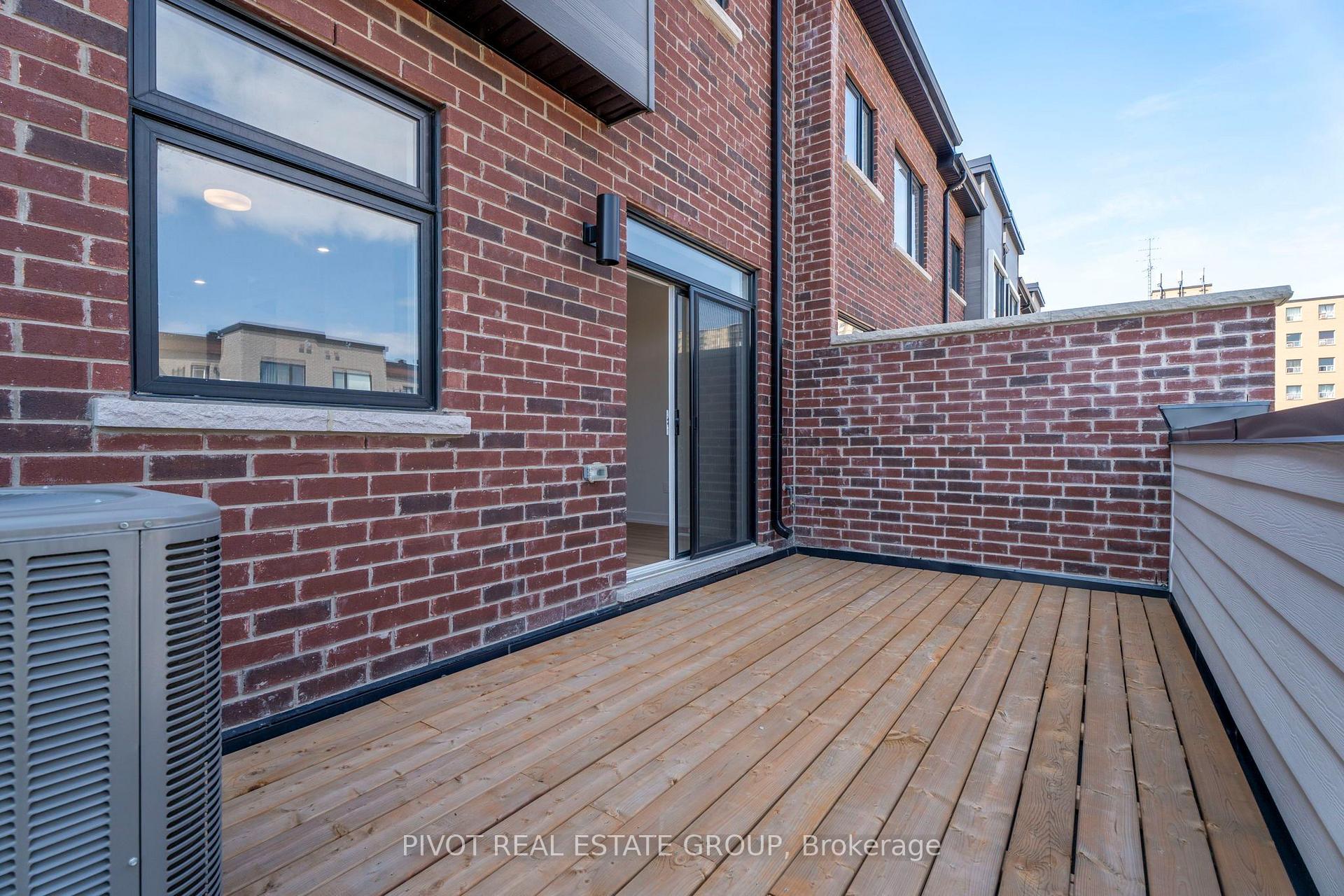 Photo 37 of 2748 Lawrence Avenue E, Scarborough, Bendale — HOMEH