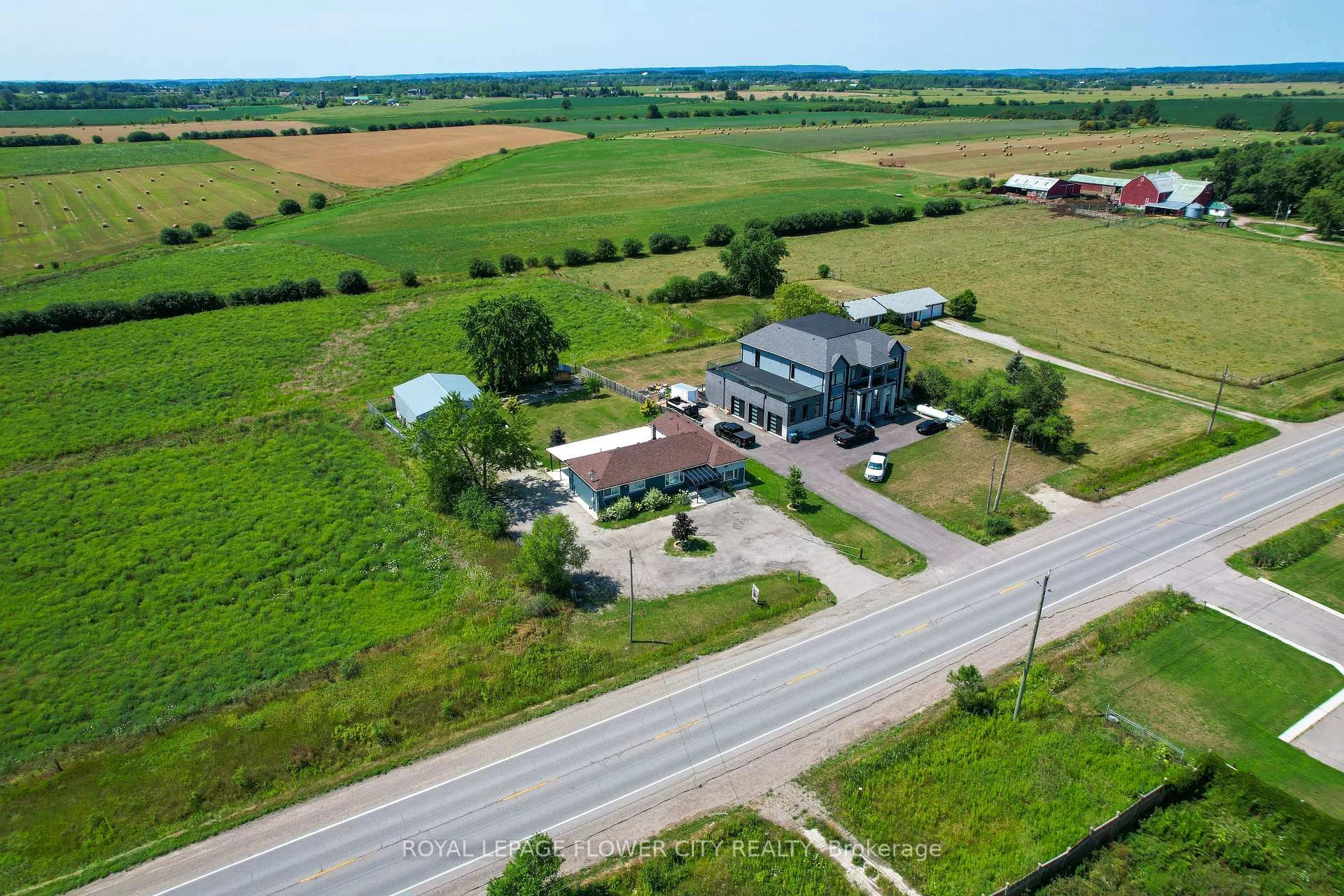 Photo 14 of 13186 Airport Road E, Caledon, Rural Caledon — HOMEH
