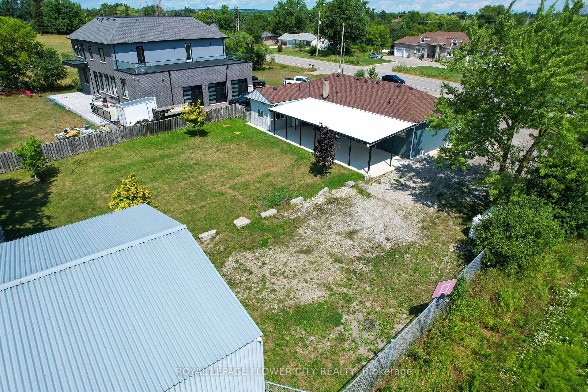 Photo 24 of 13186 Airport Road E, Caledon, Rural Caledon — HOMEH